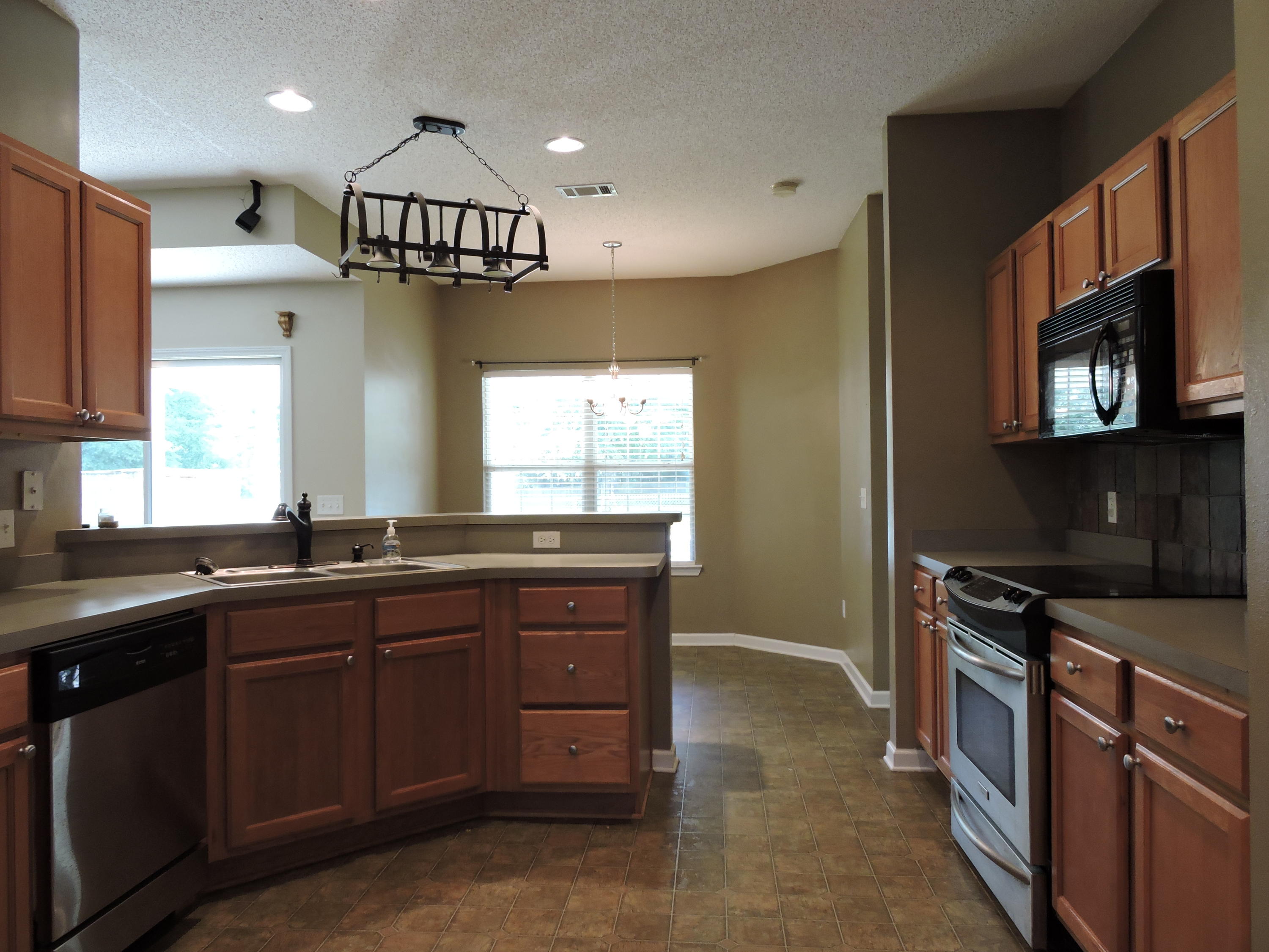 HIDDEN SPRINGS - Residential