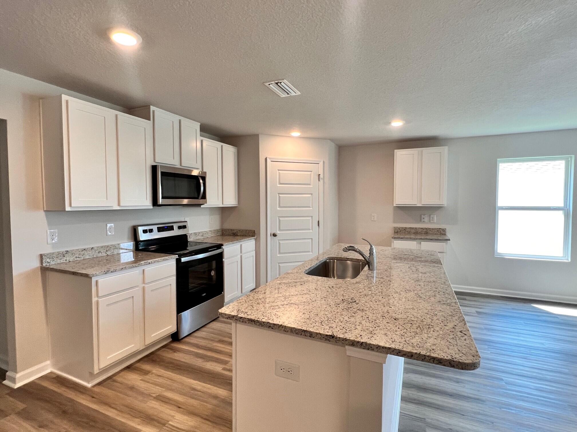 PLANTATION WOODS - Residential