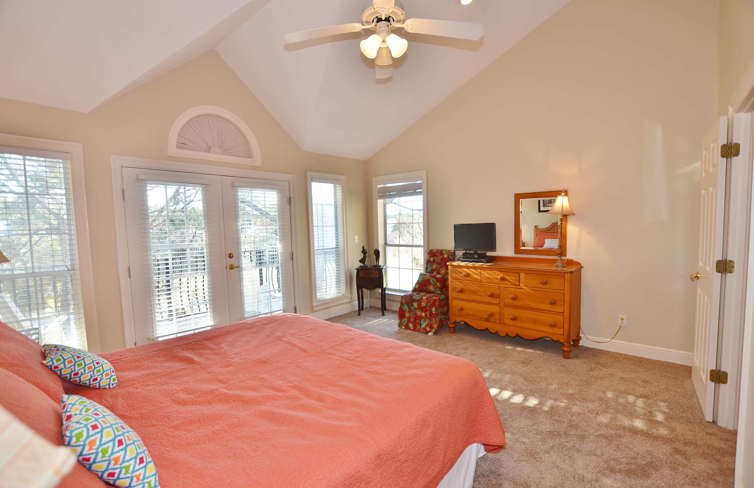 VANTAGE POINTE - Residential Lease