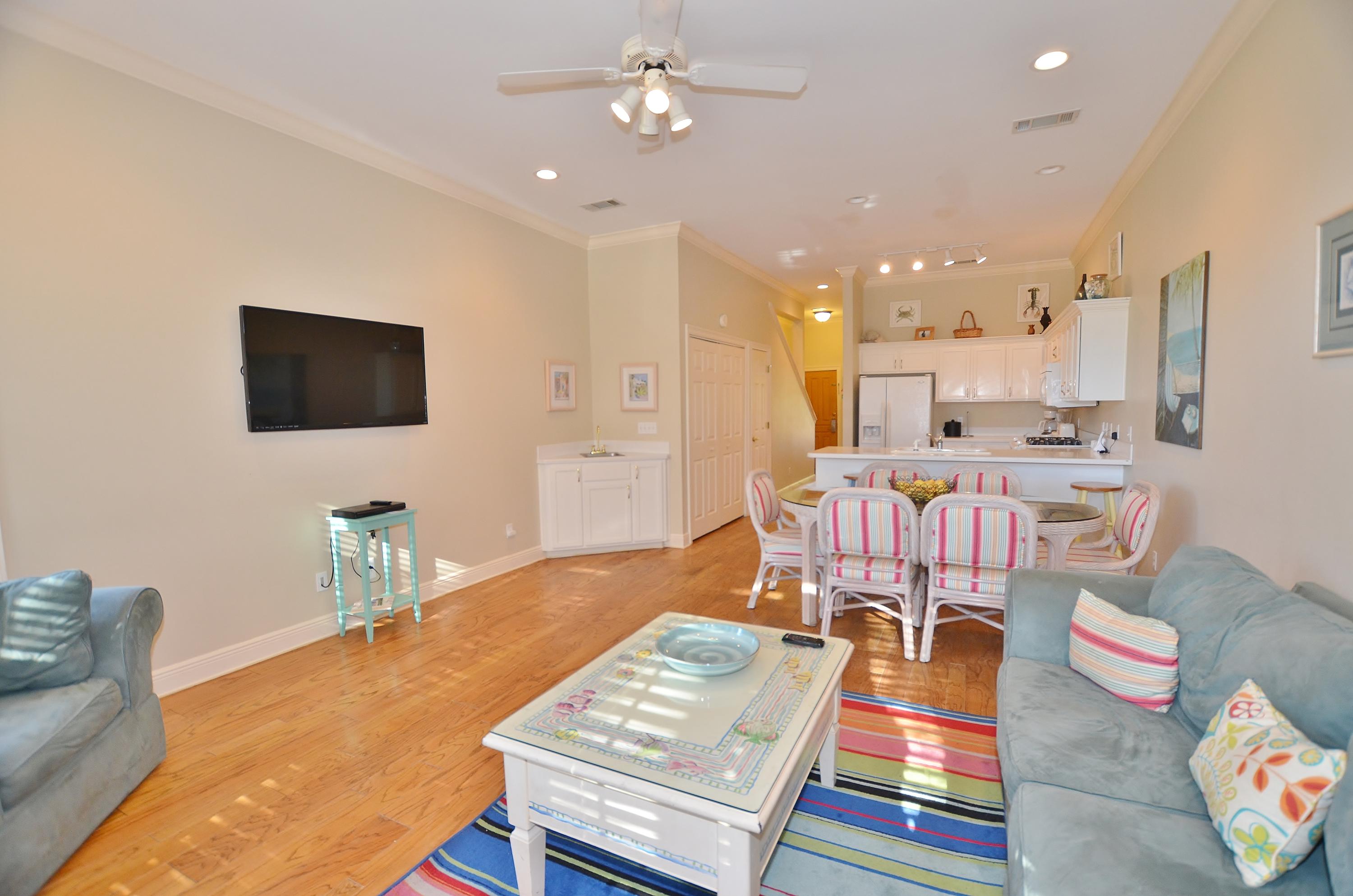 VANTAGE POINTE - Residential Lease