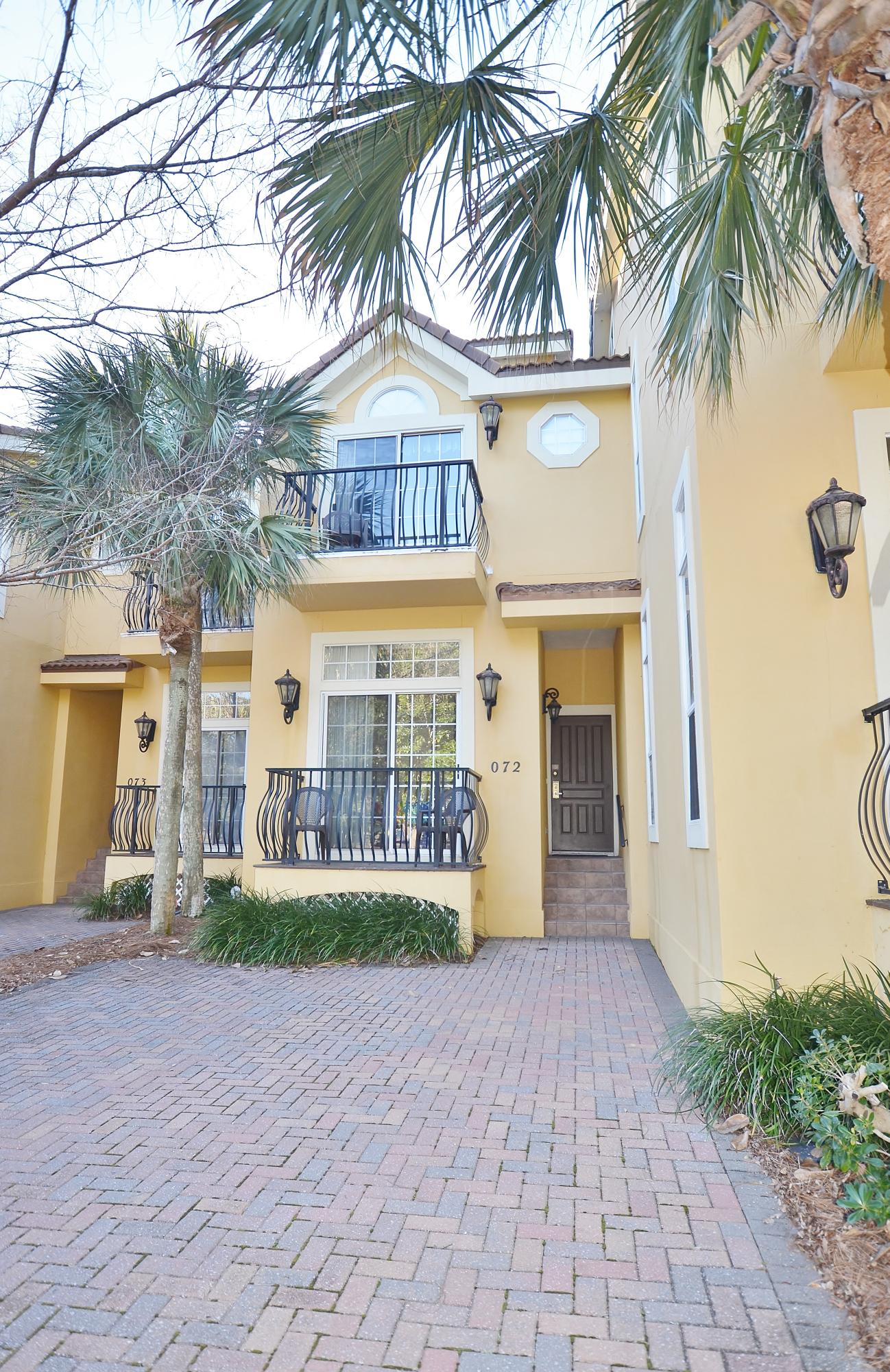 VANTAGE POINTE - Residential Lease