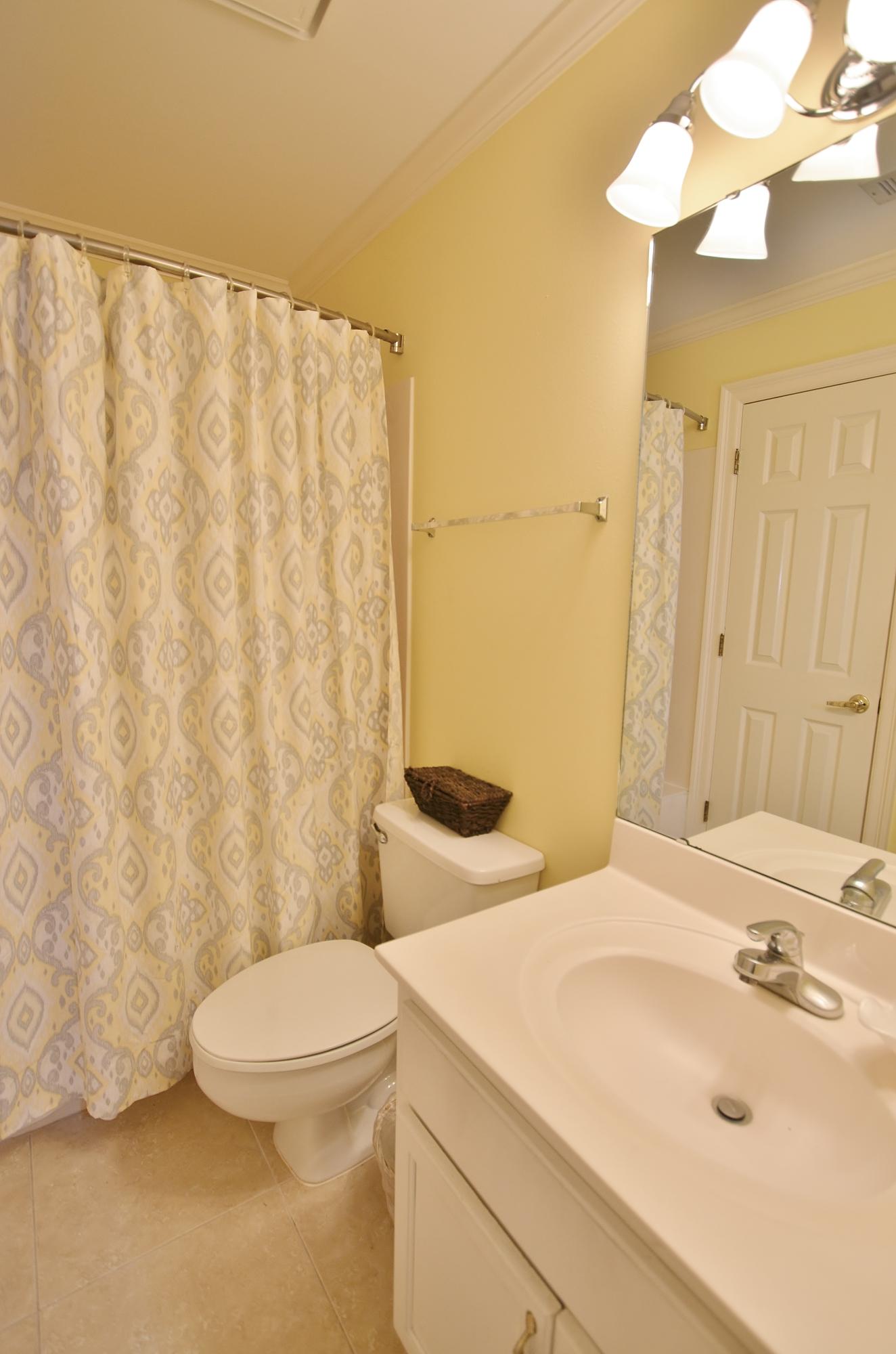 VANTAGE POINTE - Residential Lease