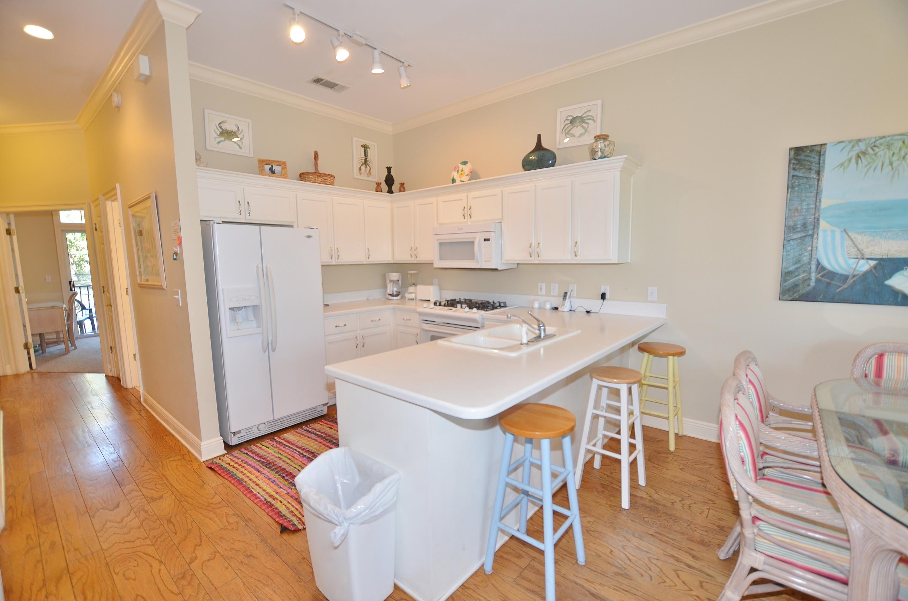 VANTAGE POINTE - Residential Lease