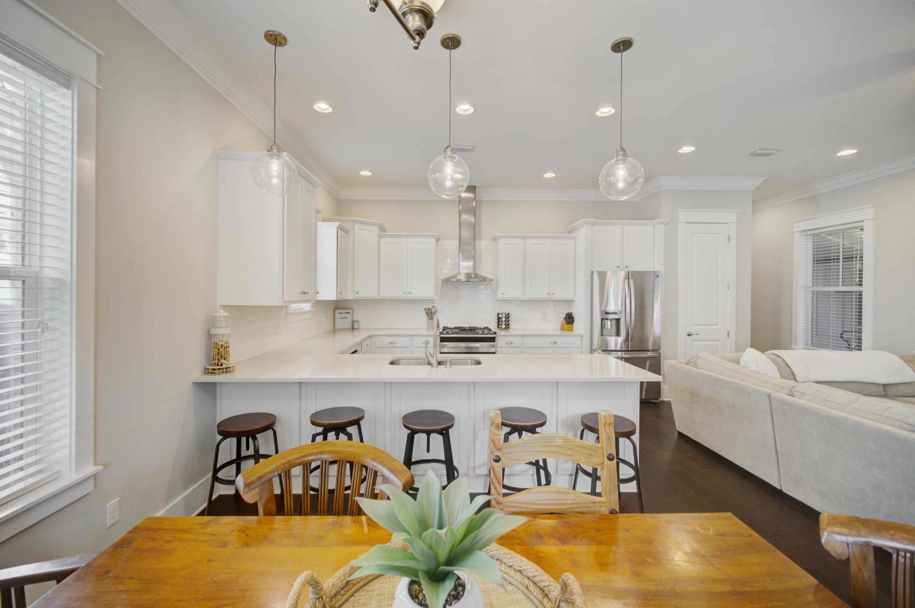 FOREST LAKES - Residential