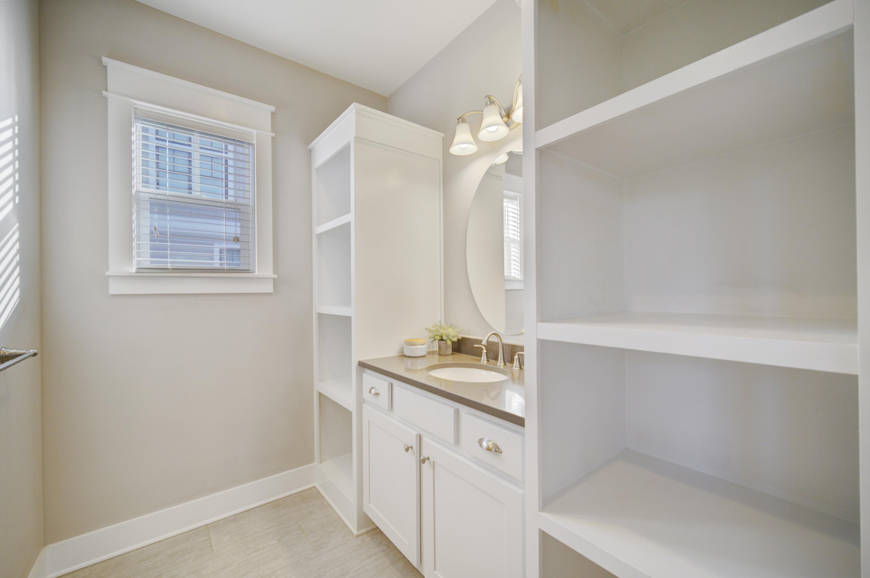 FOREST LAKES - Residential