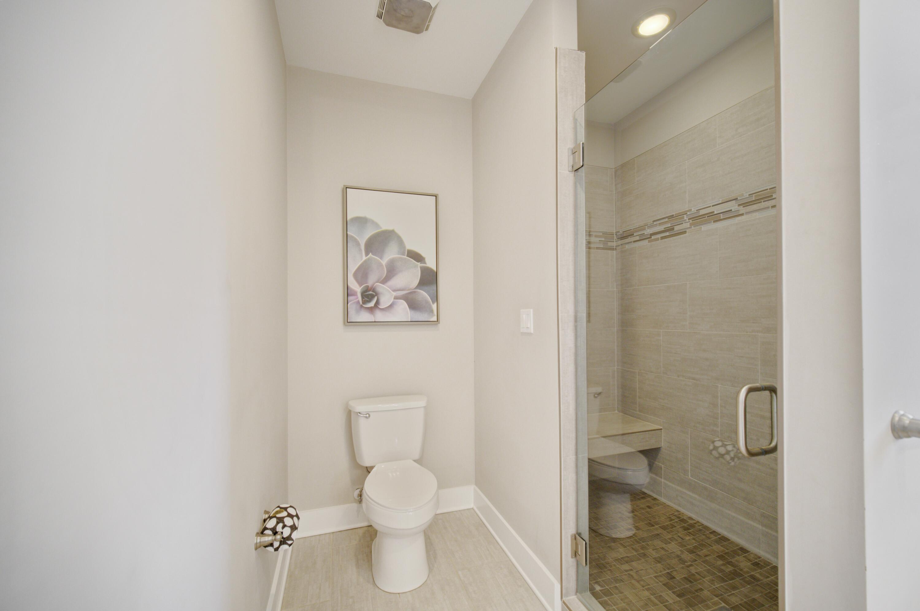 FOREST LAKES - Residential