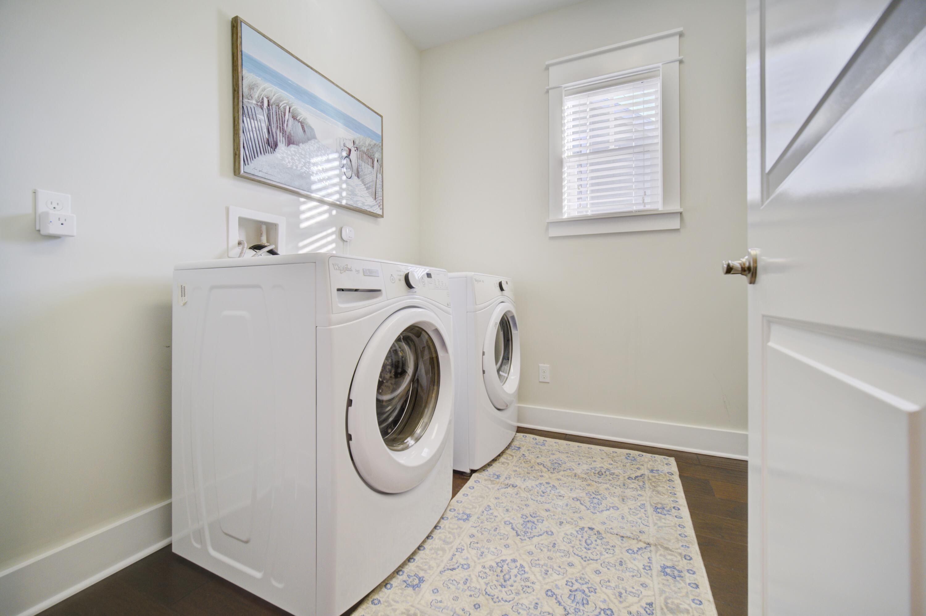 FOREST LAKES - Residential