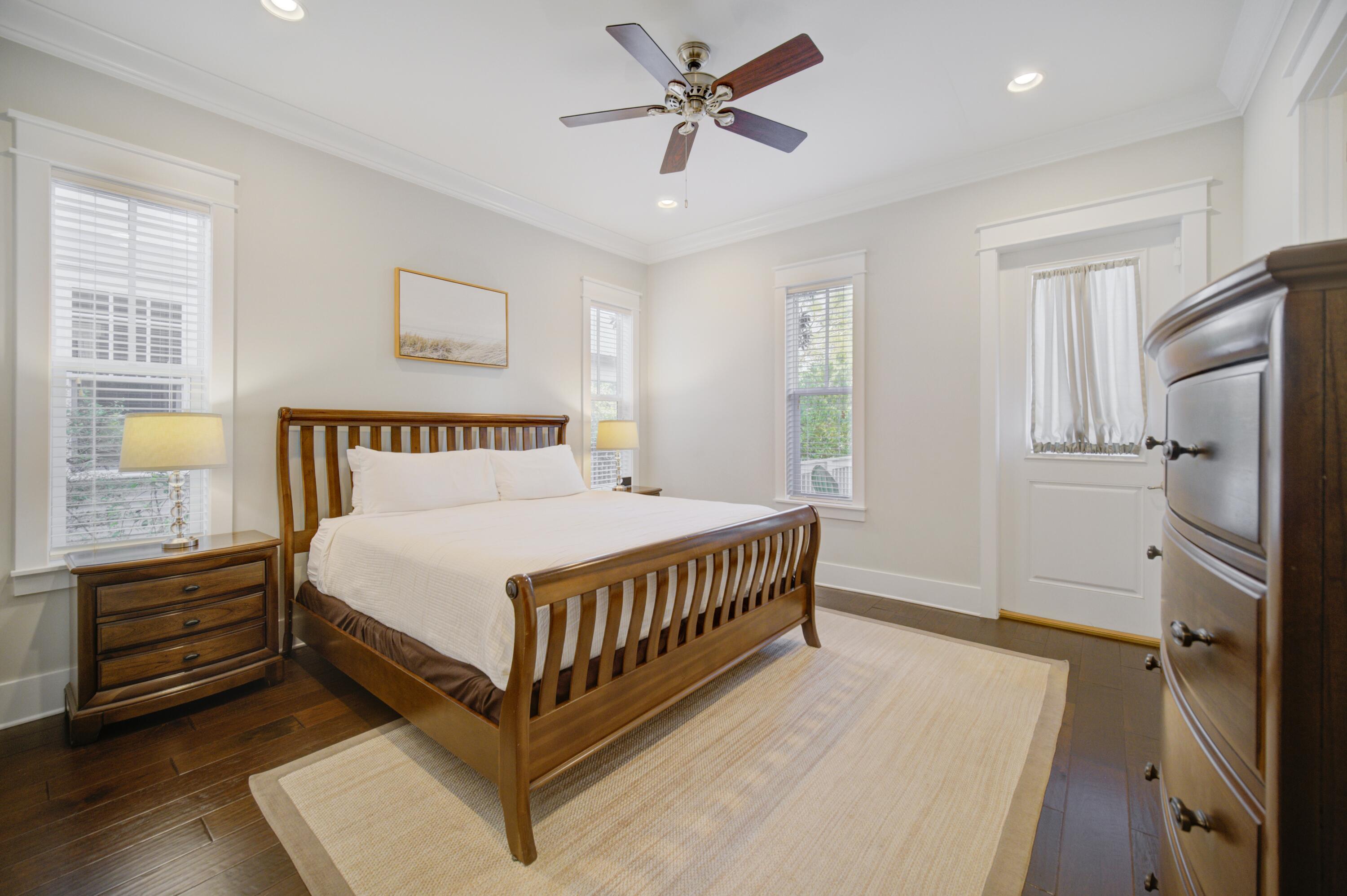 FOREST LAKES - Residential