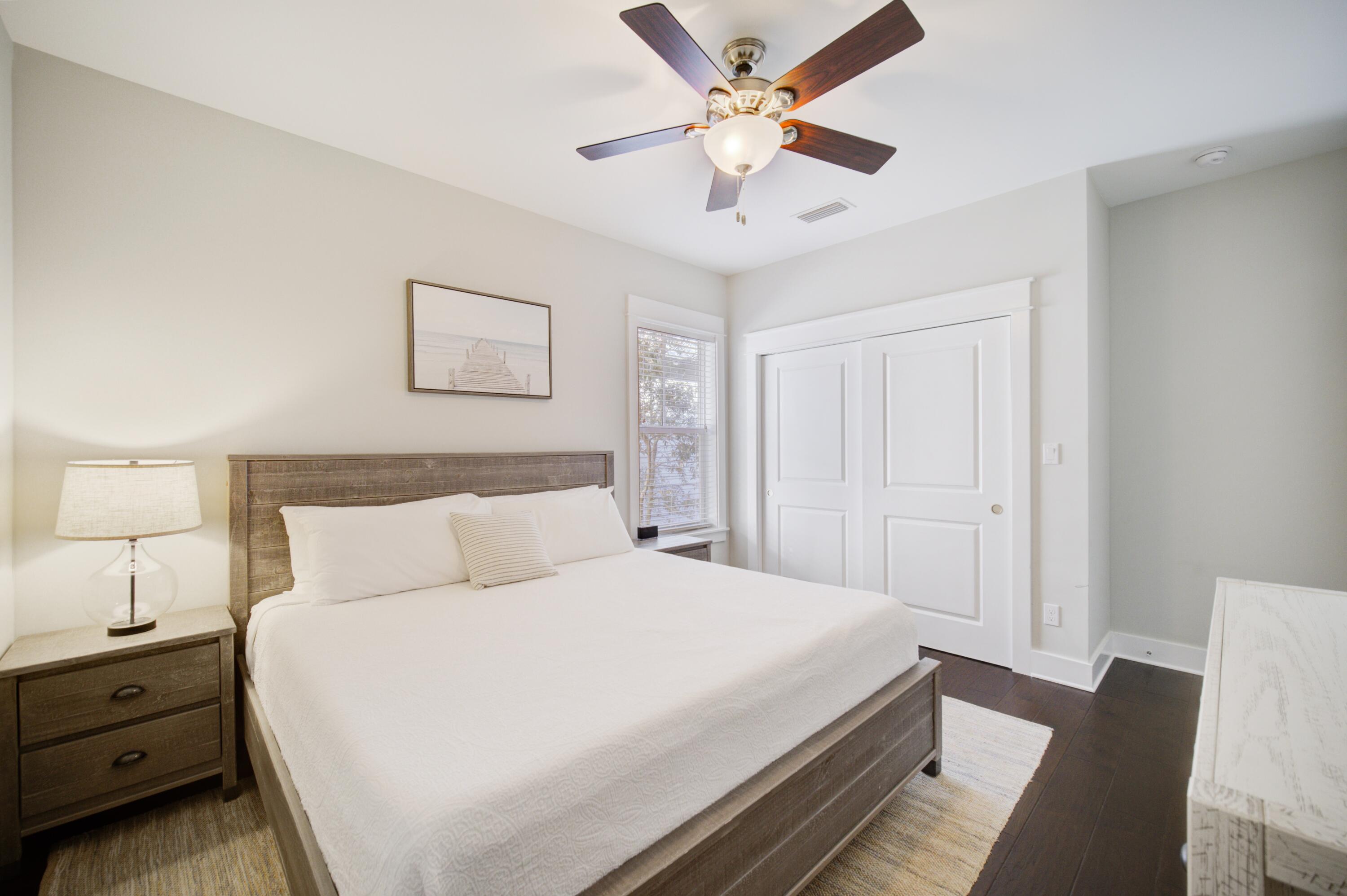 FOREST LAKES - Residential