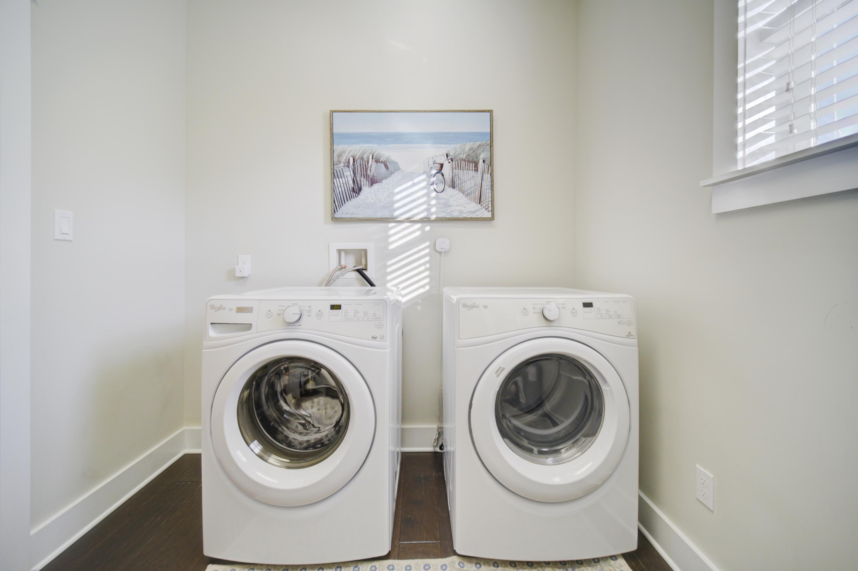 FOREST LAKES - Residential