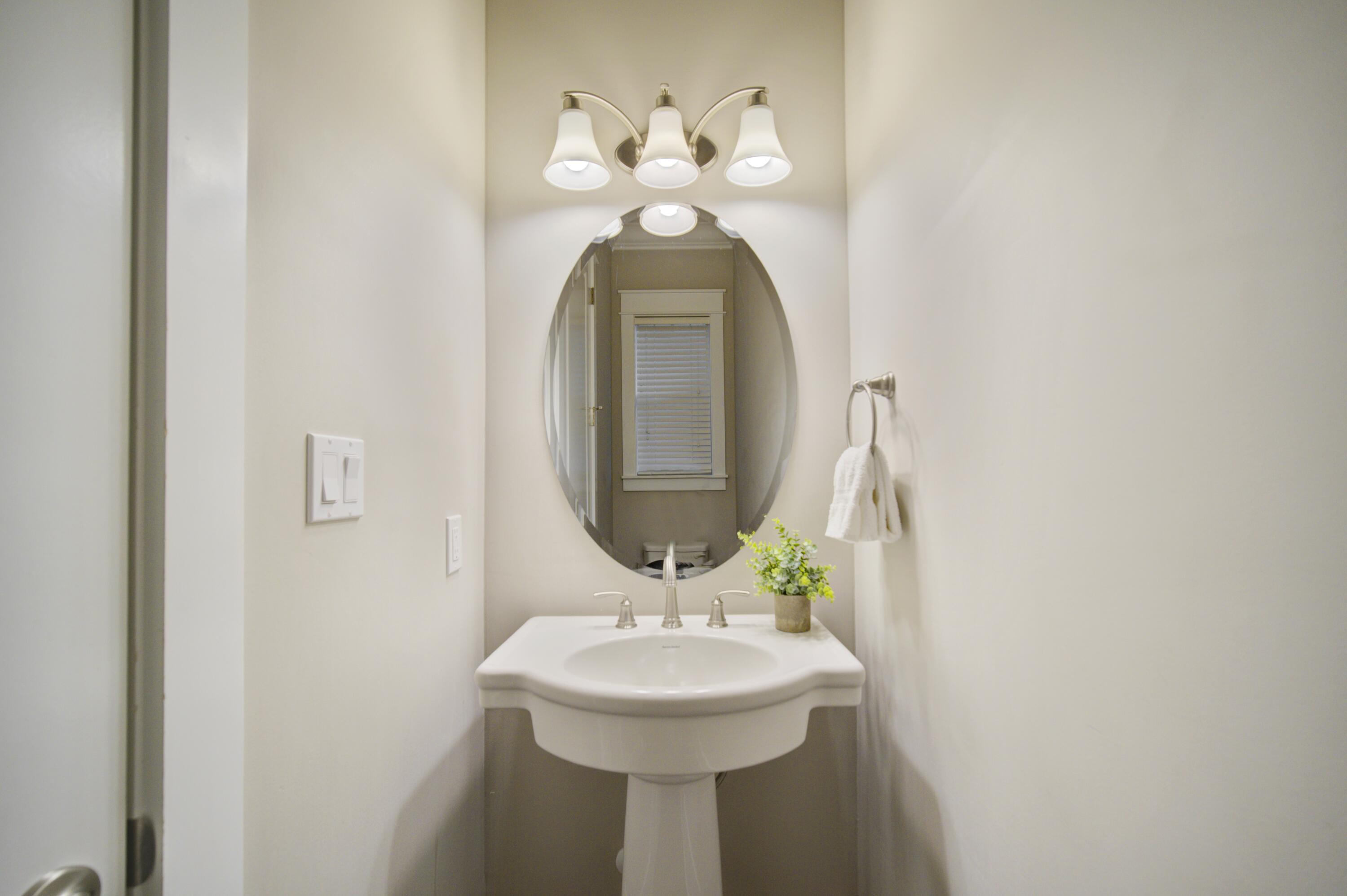 FOREST LAKES - Residential