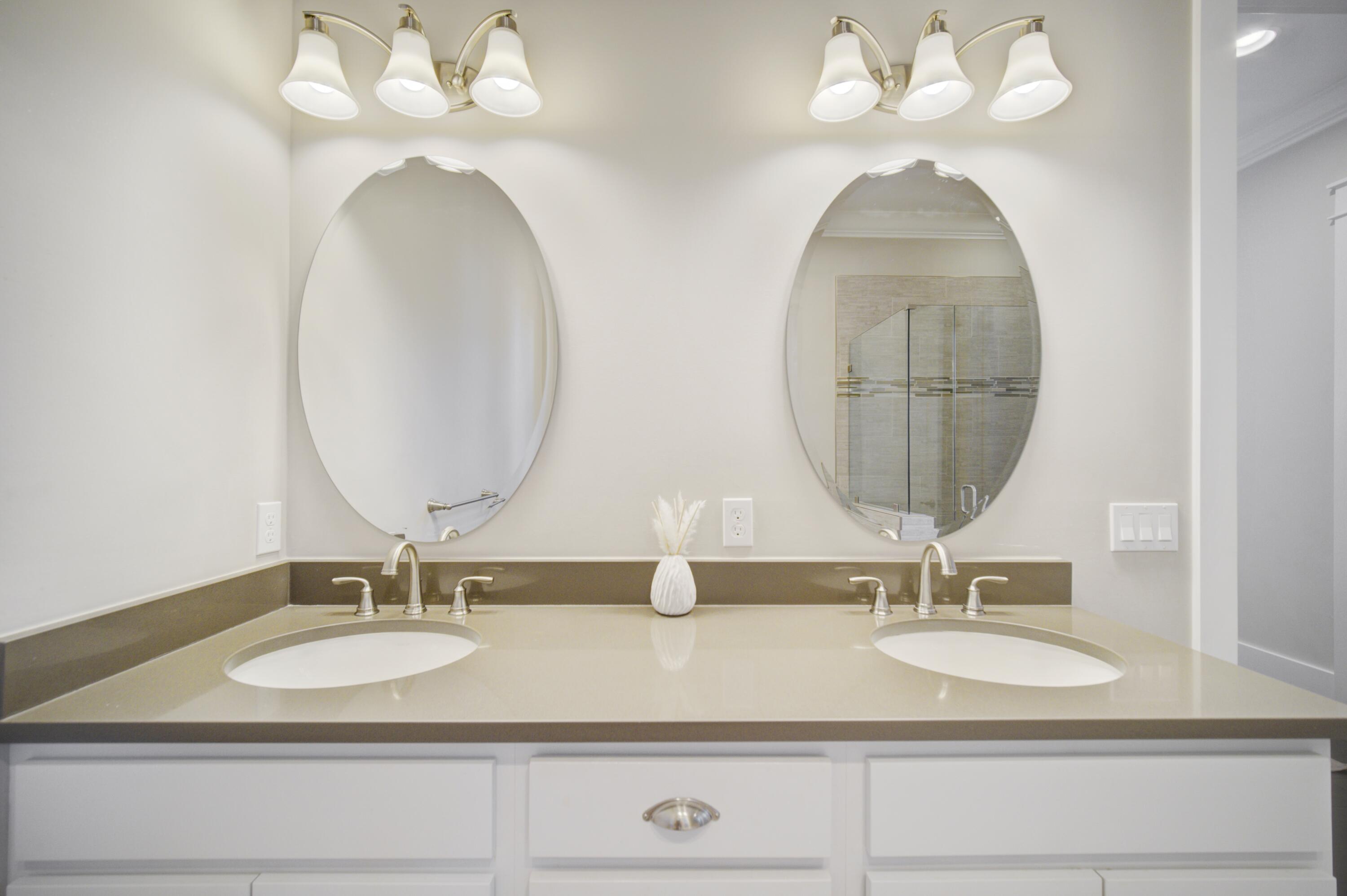 FOREST LAKES - Residential