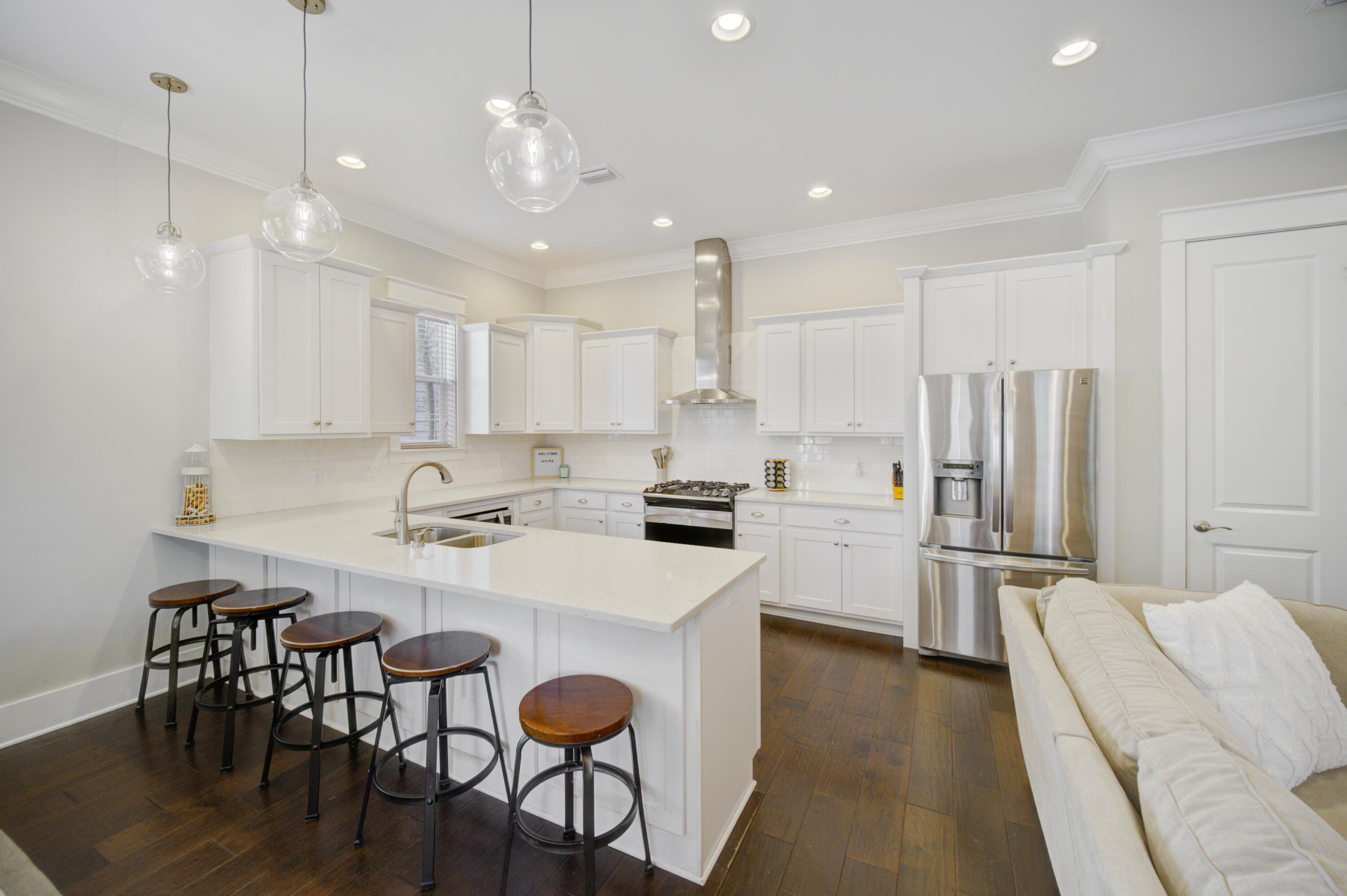 FOREST LAKES - Residential