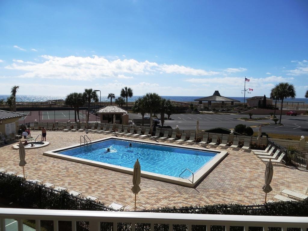 ISLANDER CONDO Ph I - Residential