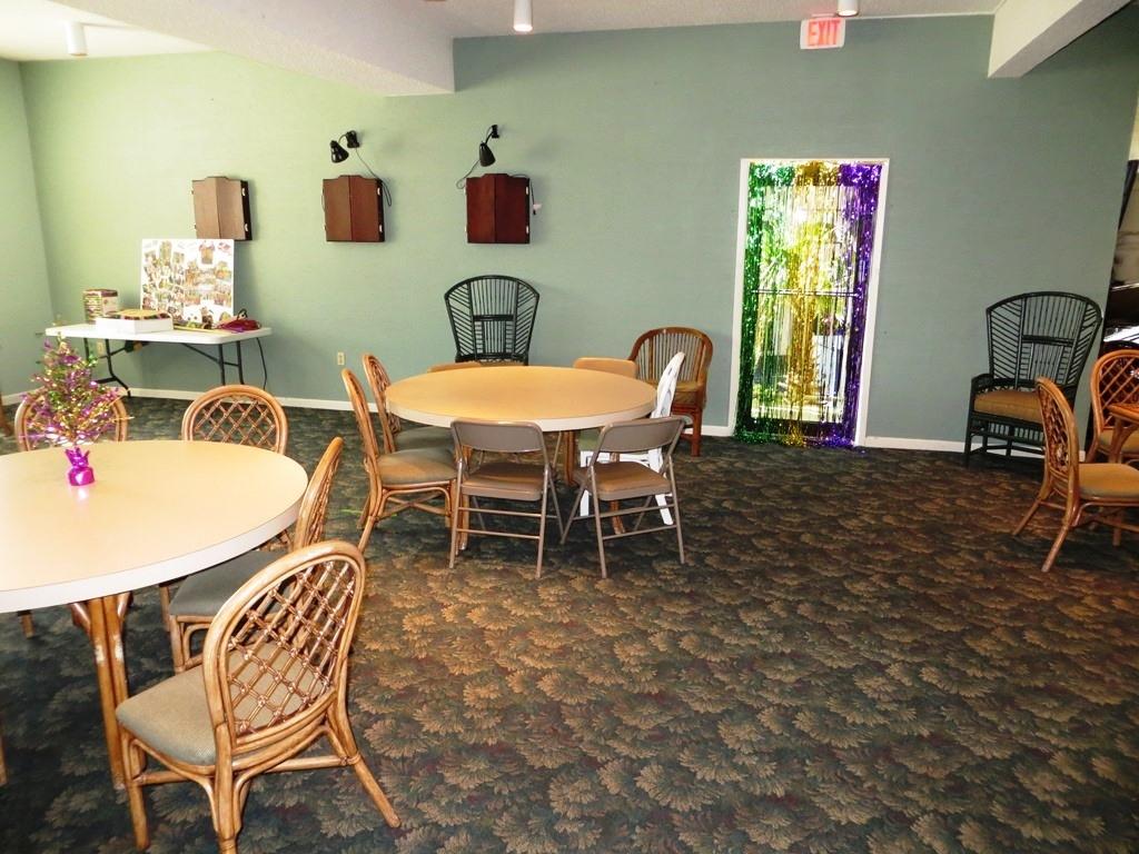 ISLANDER CONDO Ph I - Residential