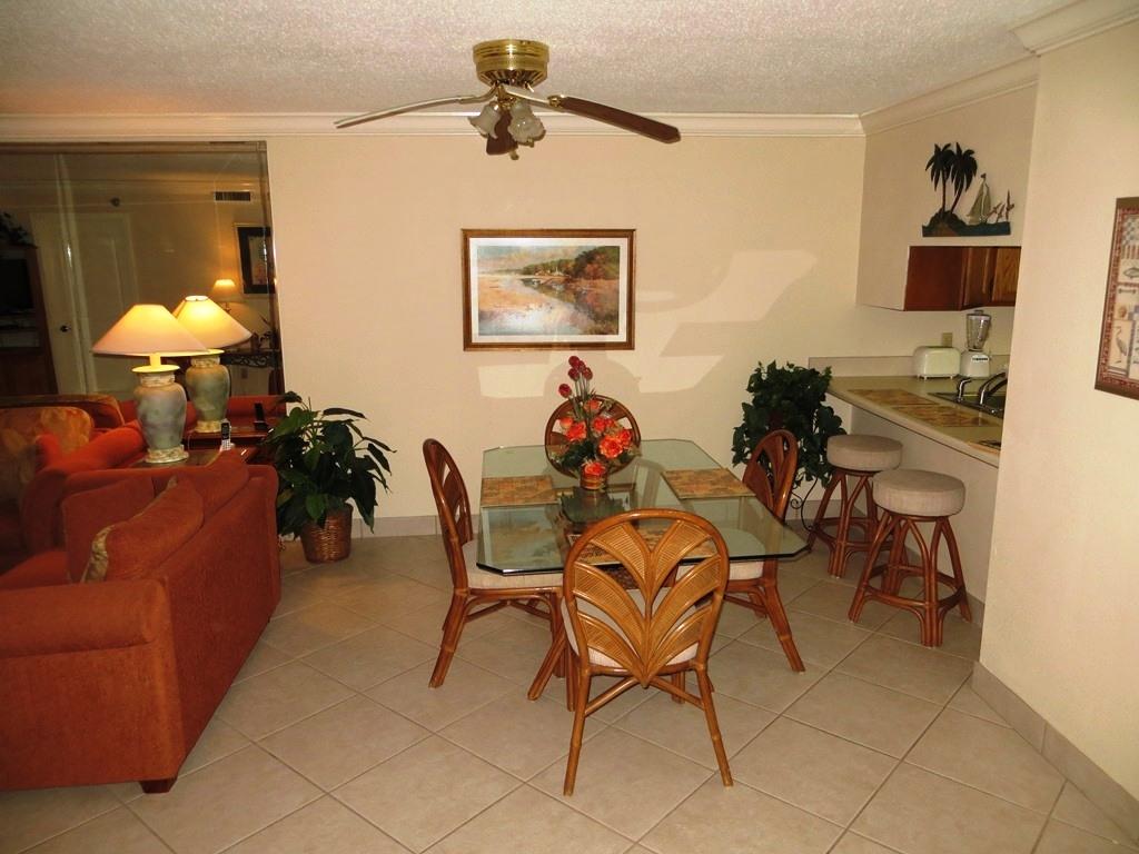 ISLANDER CONDO Ph I - Residential