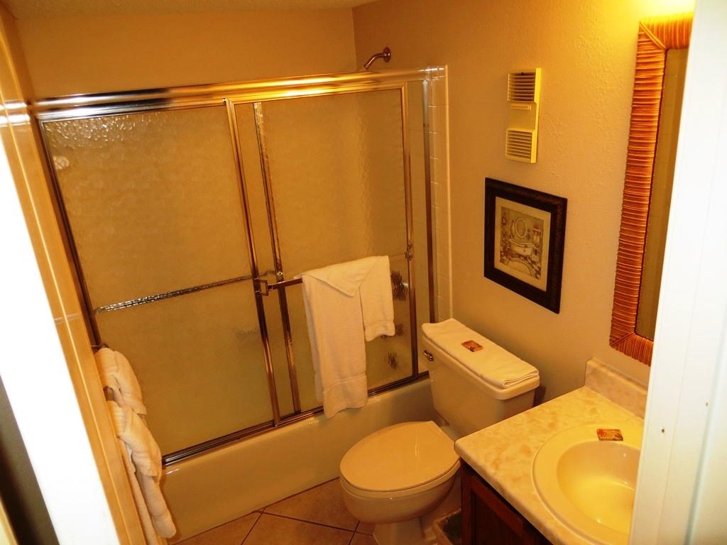 ISLANDER CONDO Ph I - Residential