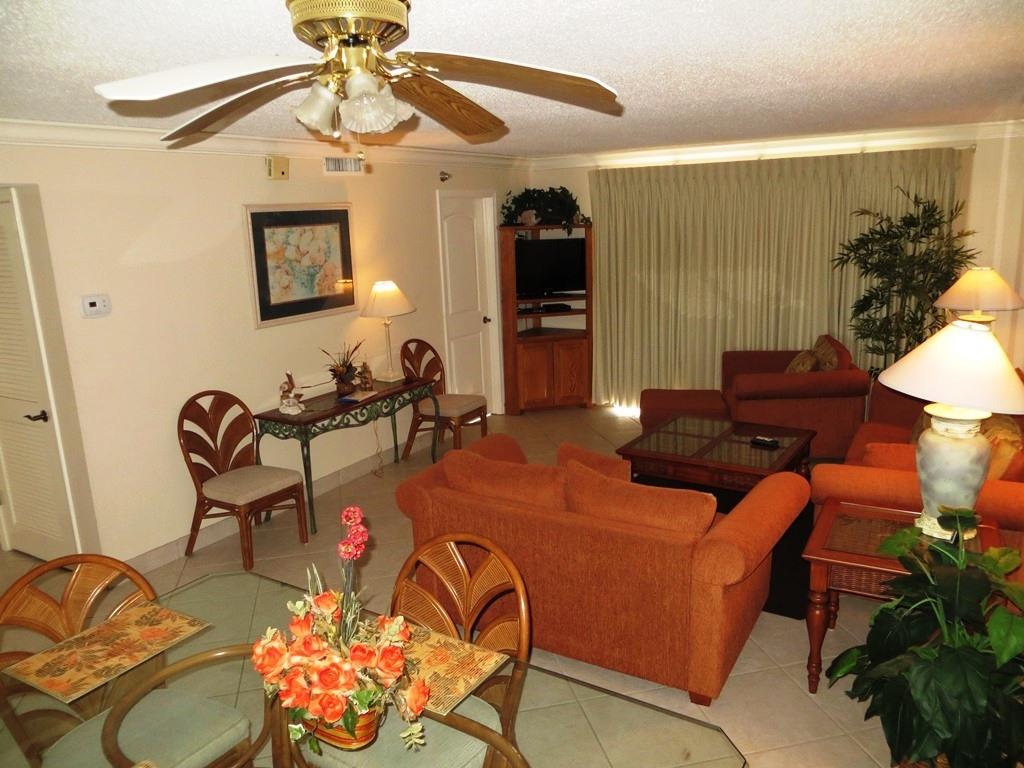 ISLANDER CONDO Ph I - Residential