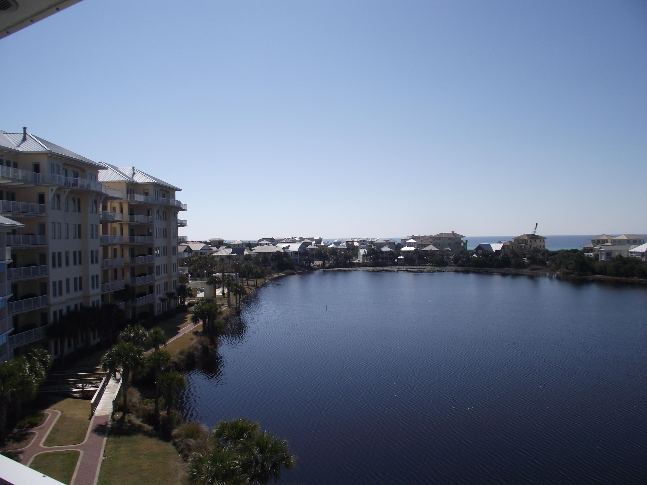 Carillon Beach Inn - Residential