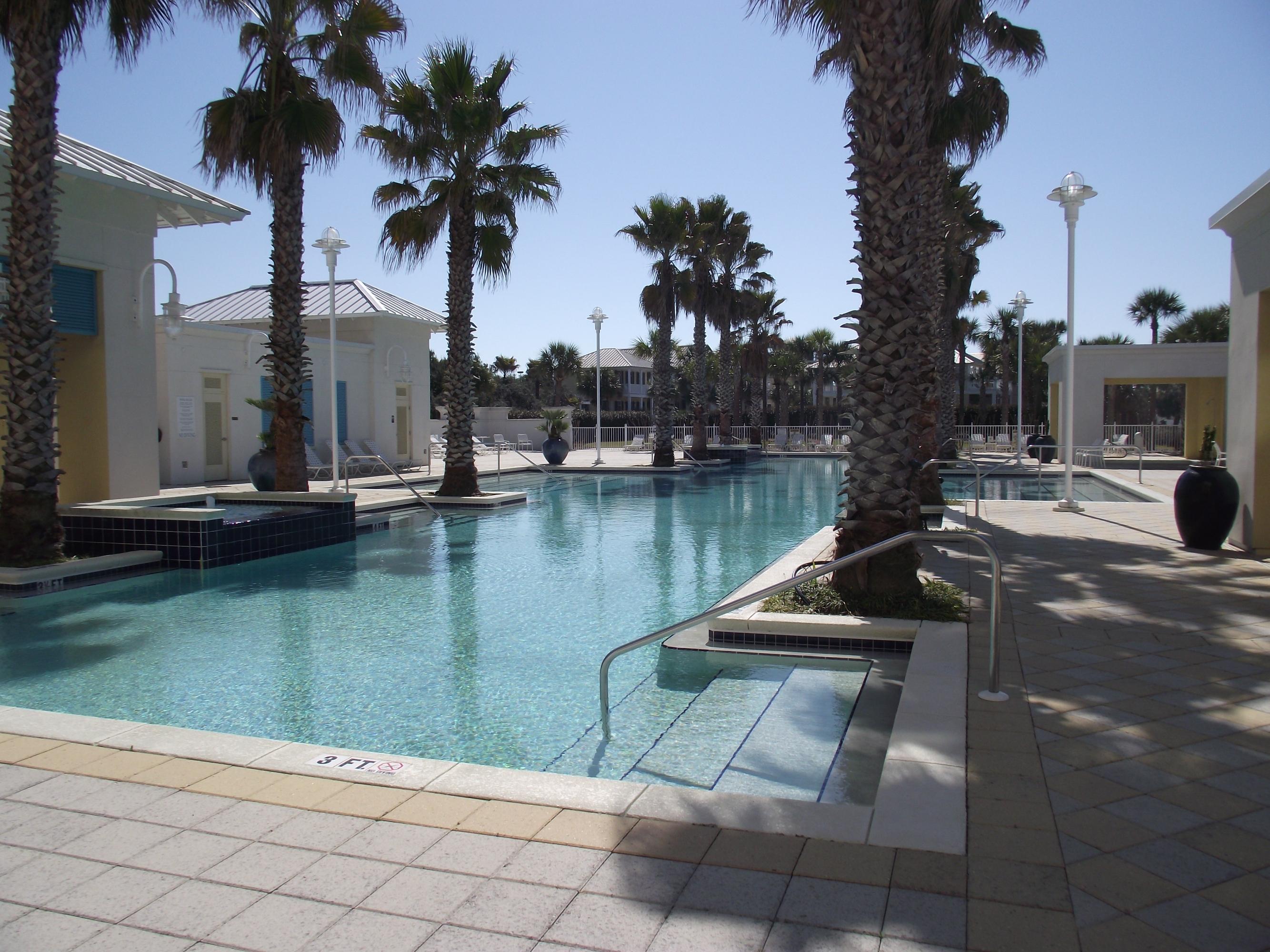 Carillon Beach Inn - Residential