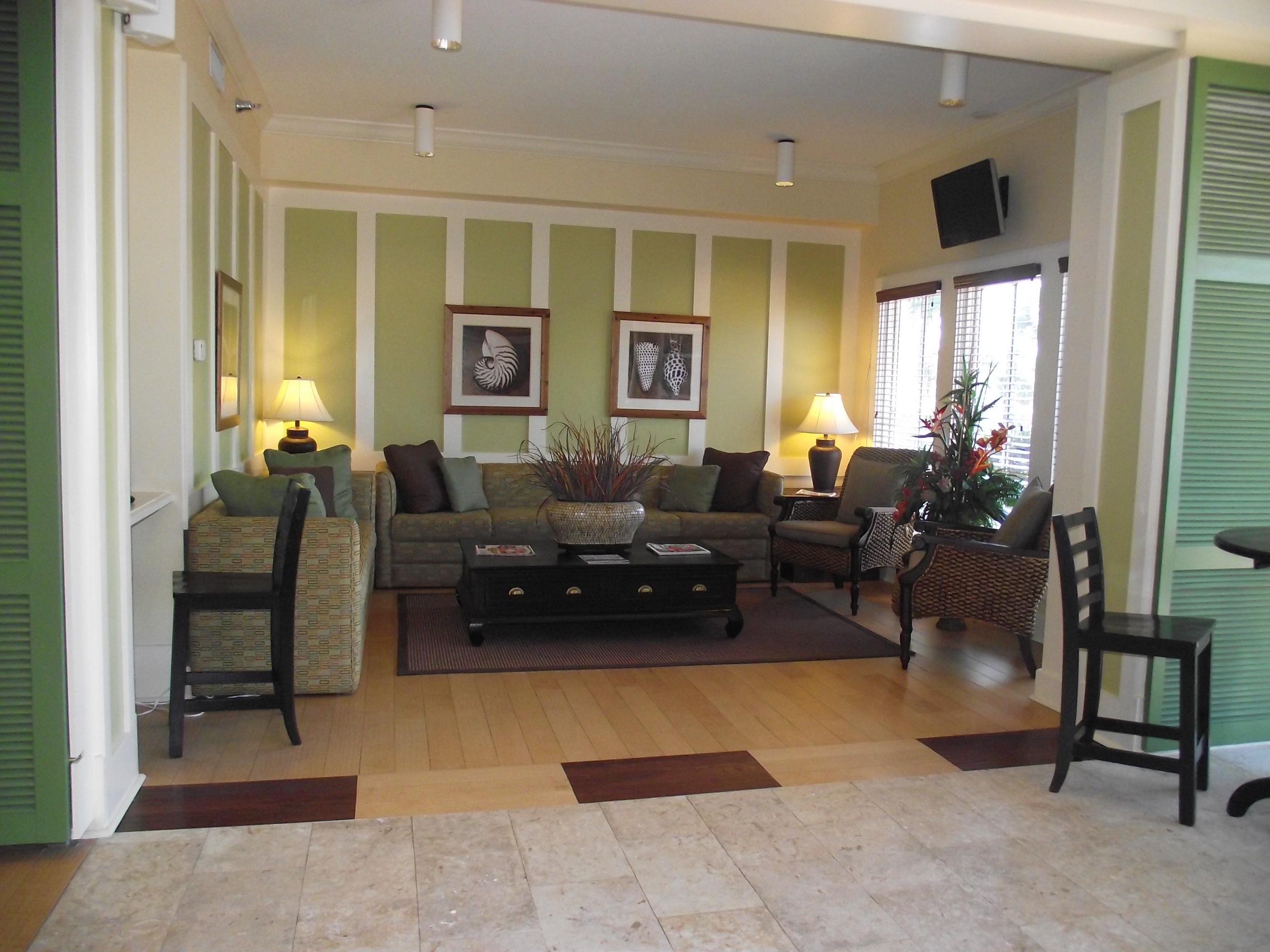 Carillon Beach Inn - Residential