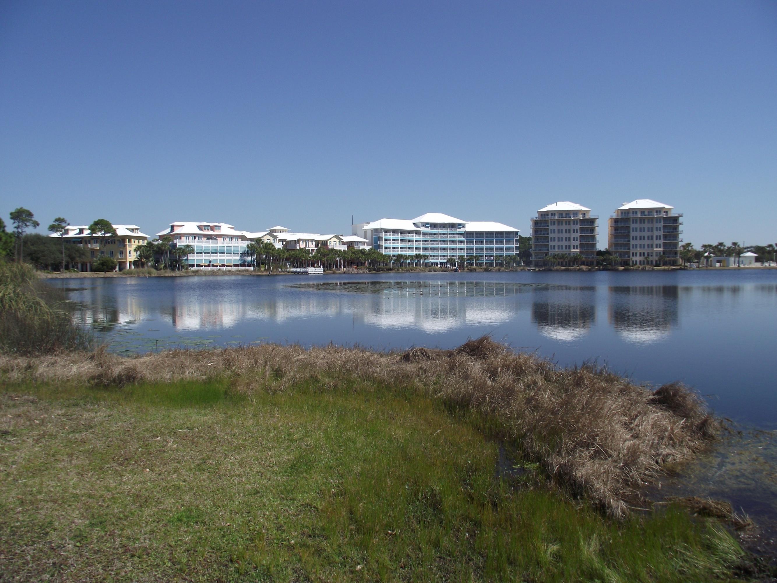 Carillon Beach Inn - Residential