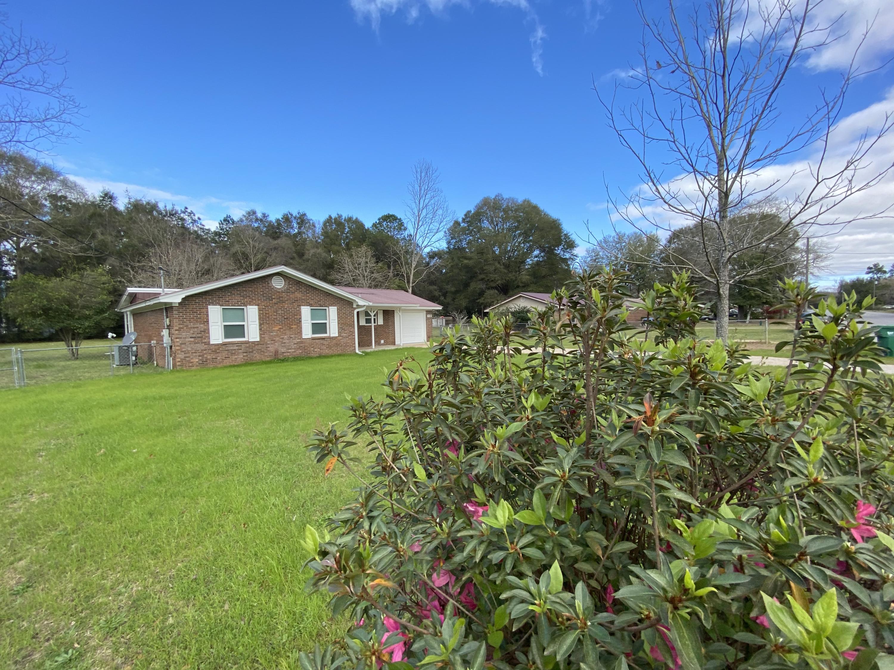 ADAMS POWELL EAST - Residential