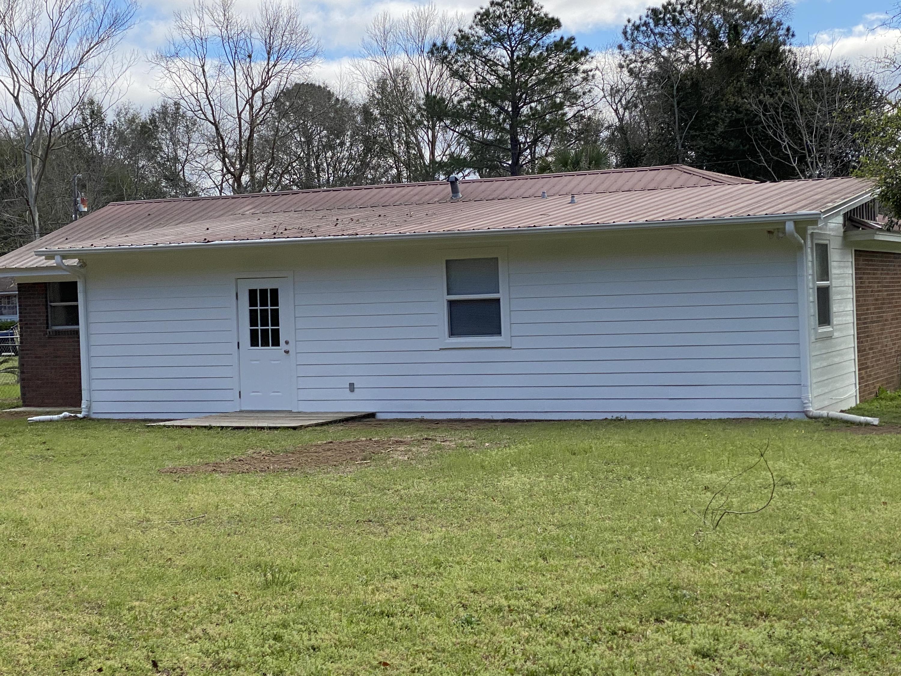 ADAMS POWELL EAST - Residential