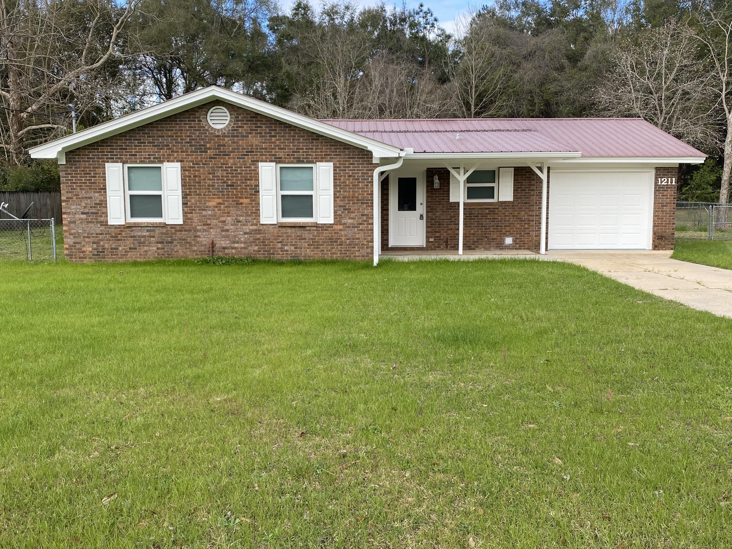Huge fenced in back Yard, great Location! Welcome Home, 3 bedroom two bath home. Metal roof Tile floors Huge Master Bedroom with a Walk-in Closet and a huge Living Room.
