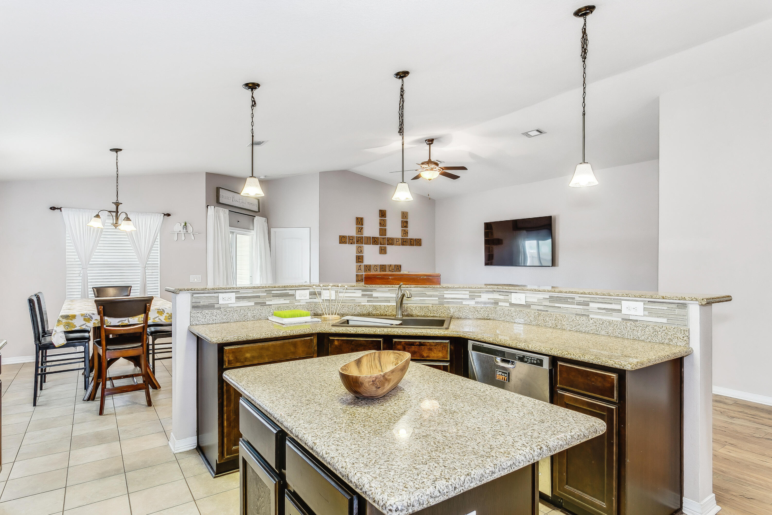 DUNCAN RIDGE - Residential