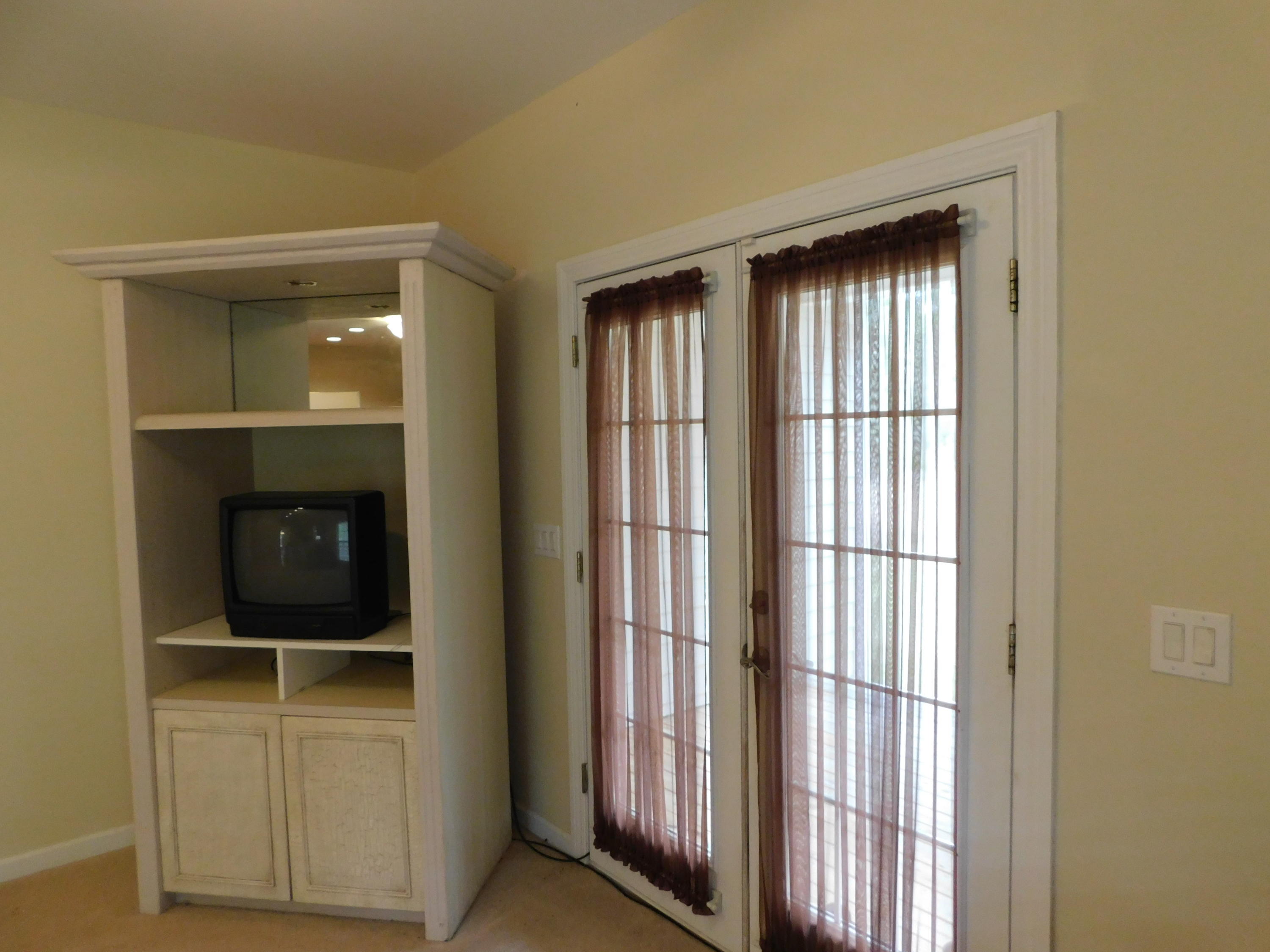 1605 - Live Oak Pt and Old Town of Santa Rosa - Residential