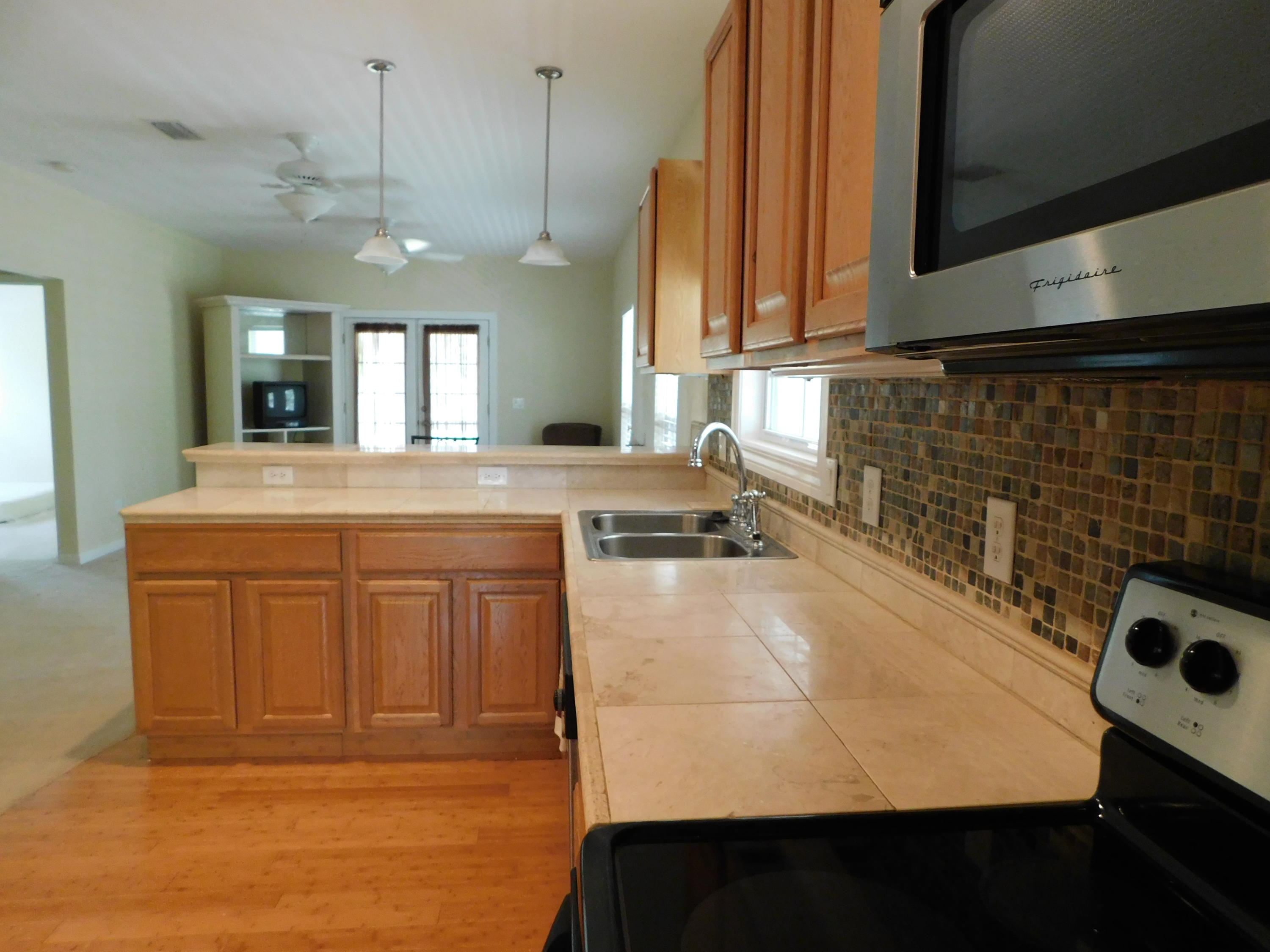 1605 - Live Oak Pt and Old Town of Santa Rosa - Residential