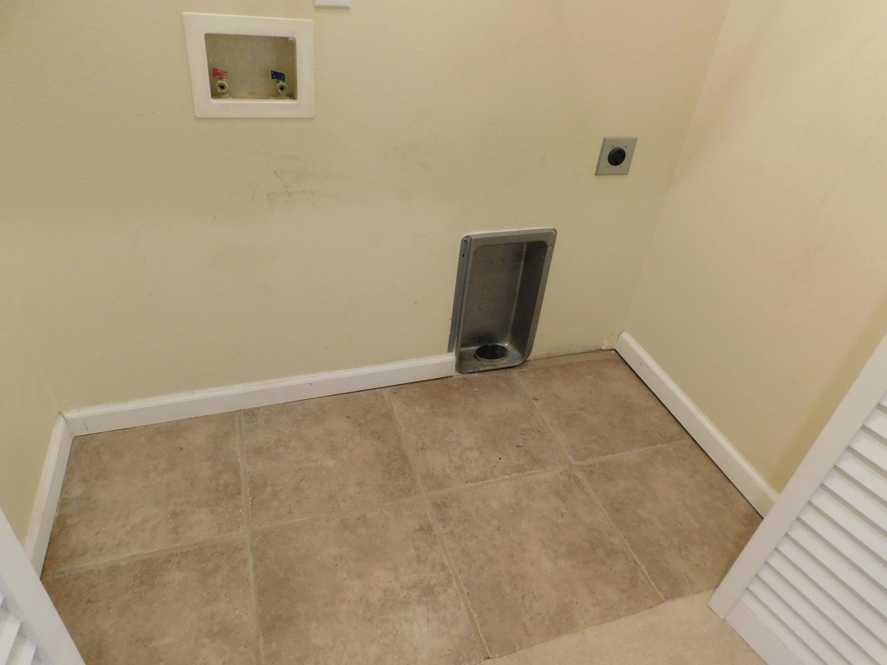 1605 - Live Oak Pt and Old Town of Santa Rosa - Residential