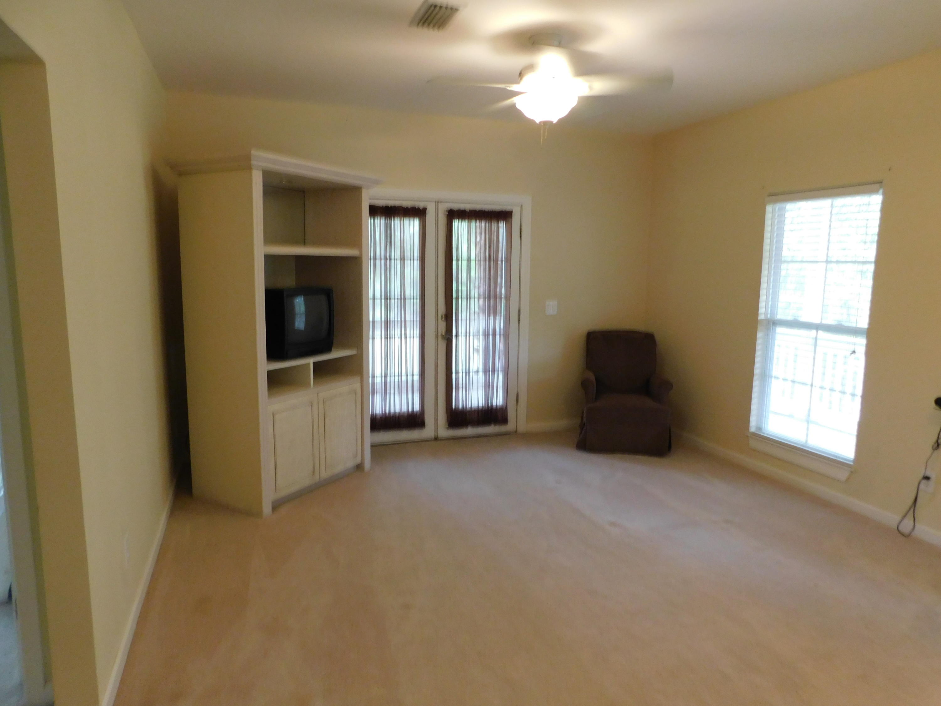 1605 - Live Oak Pt and Old Town of Santa Rosa - Residential