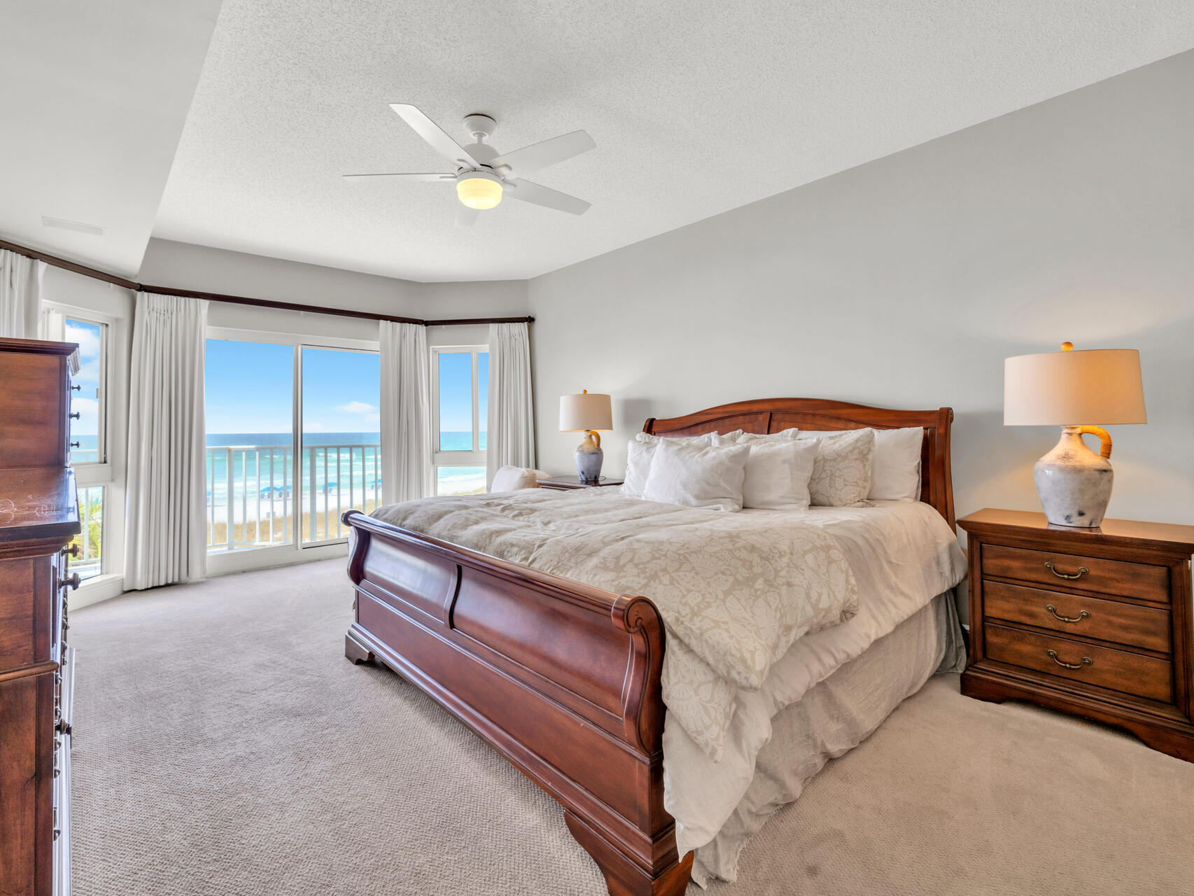 HOLIDAY ISLE TOWERS CONDO - Residential