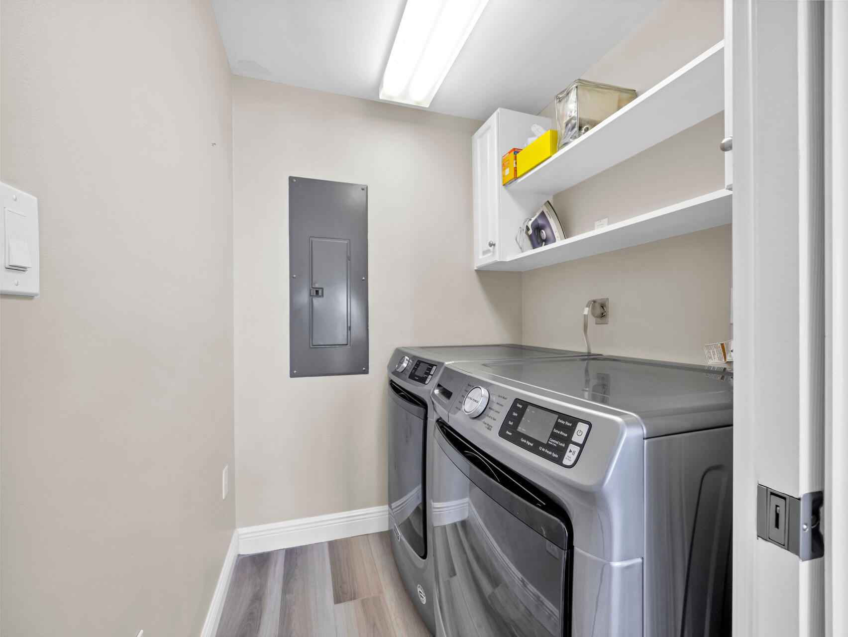 HOLIDAY ISLE TOWERS CONDO - Residential