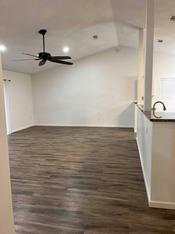 PARK PLACE 5 - Residential Lease