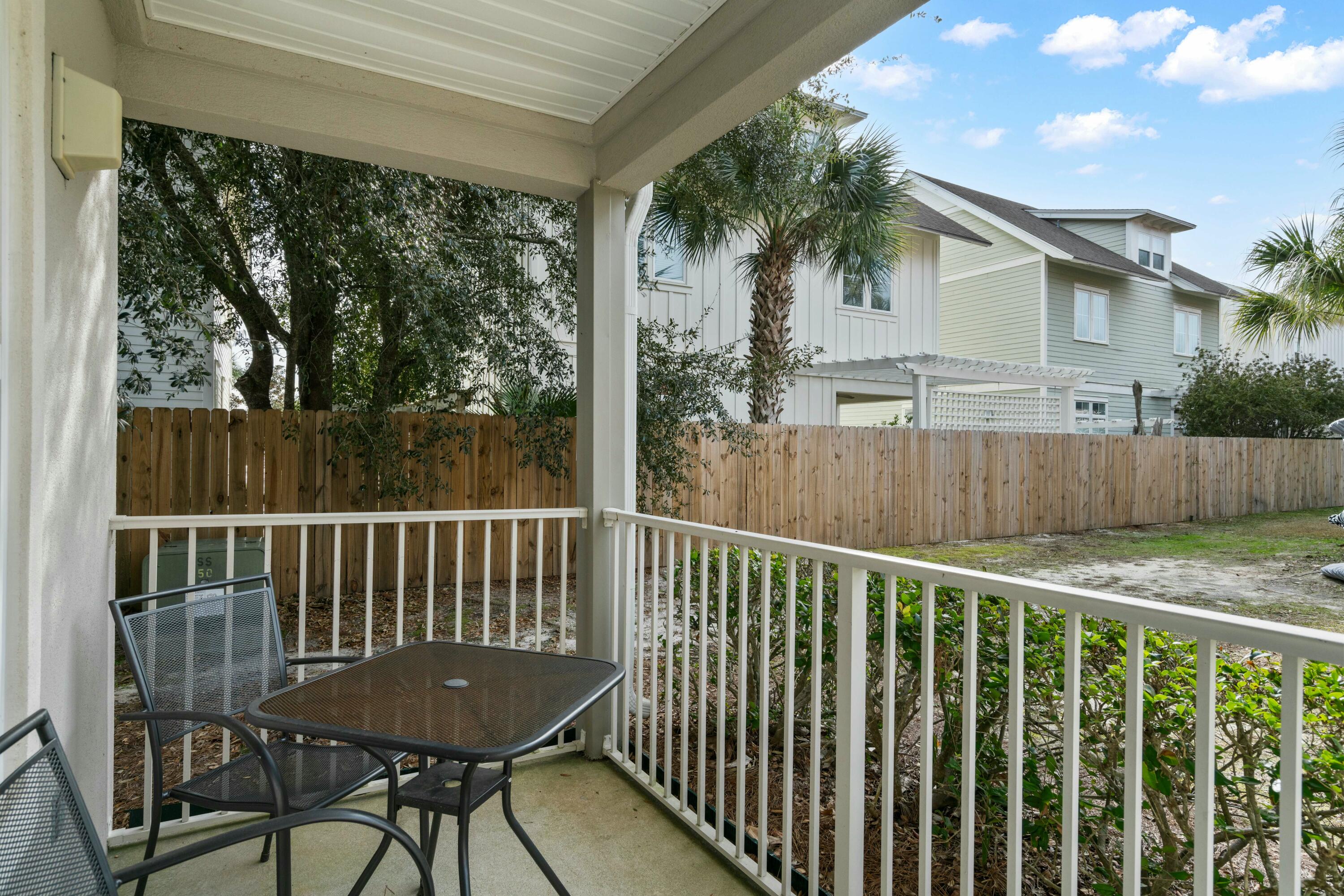 ROLLIN TIDE VILLAS - Residential