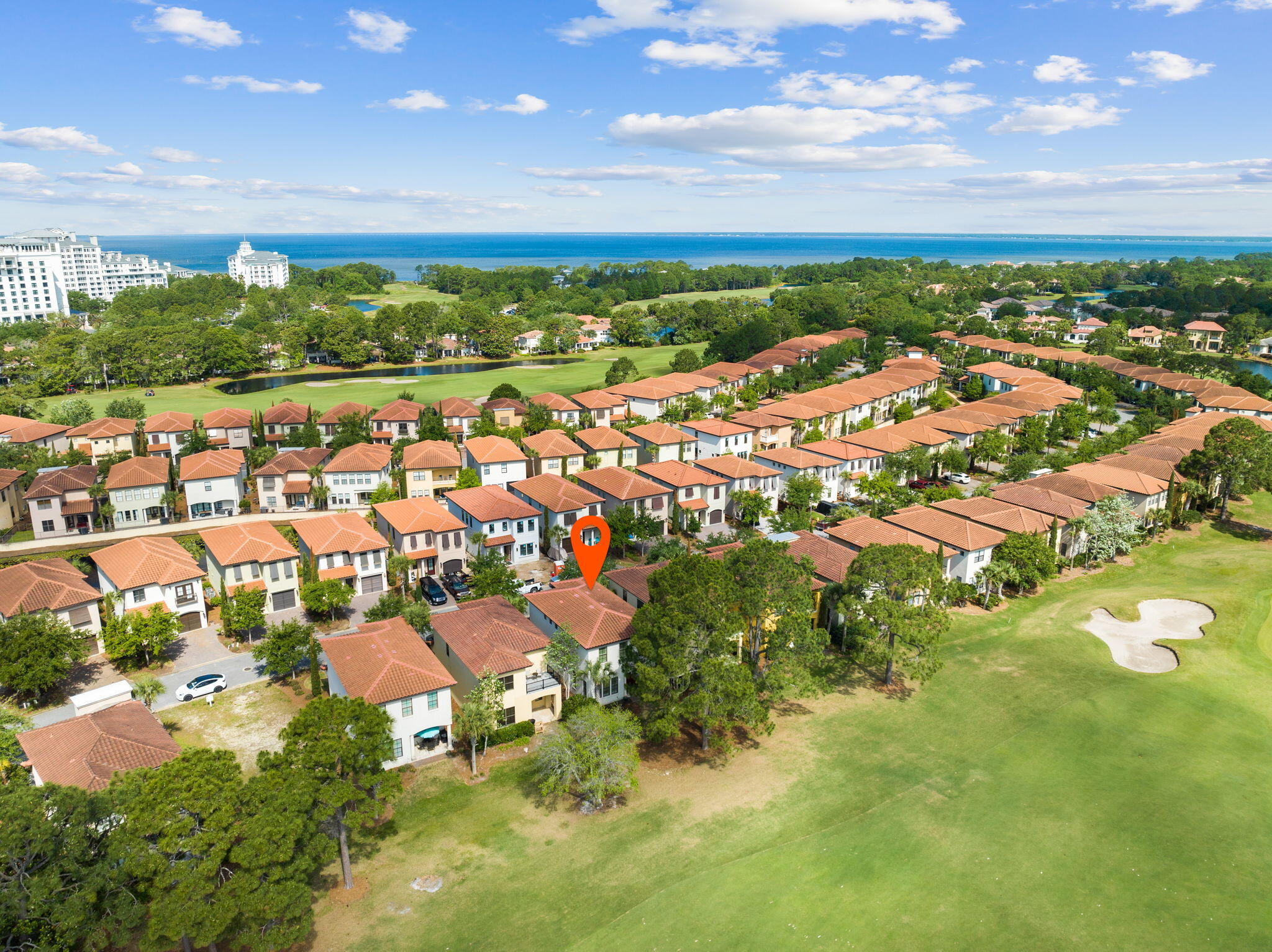 VILLA LAGO - Residential