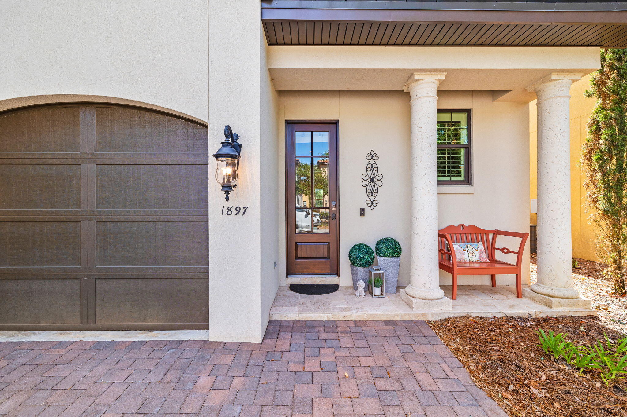 VILLA LAGO - Residential