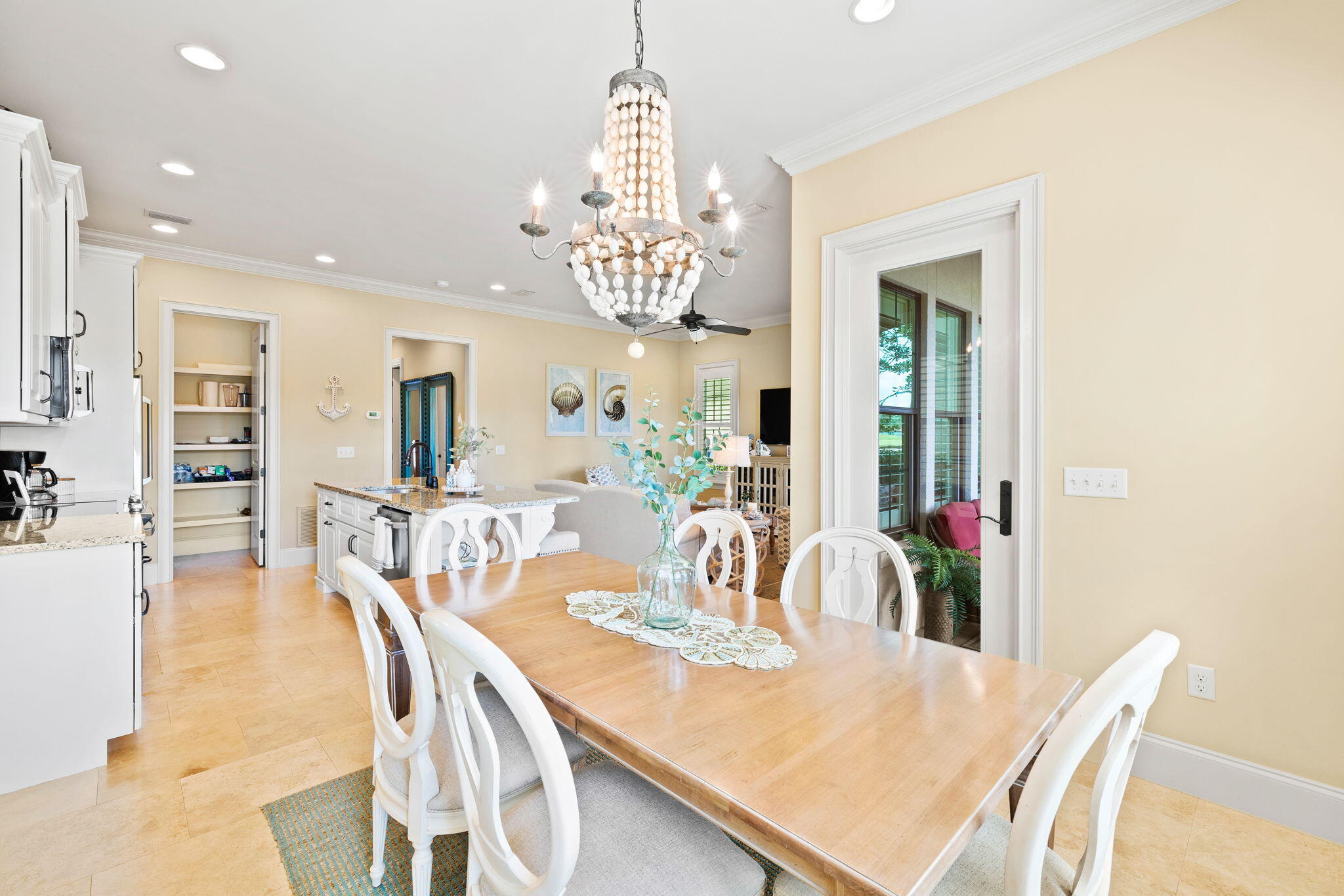 VILLA LAGO - Residential