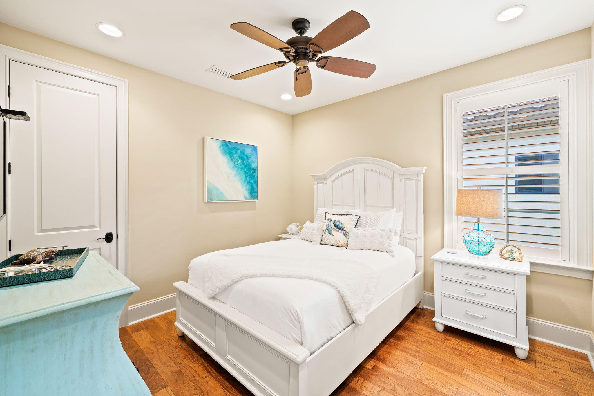 VILLA LAGO - Residential