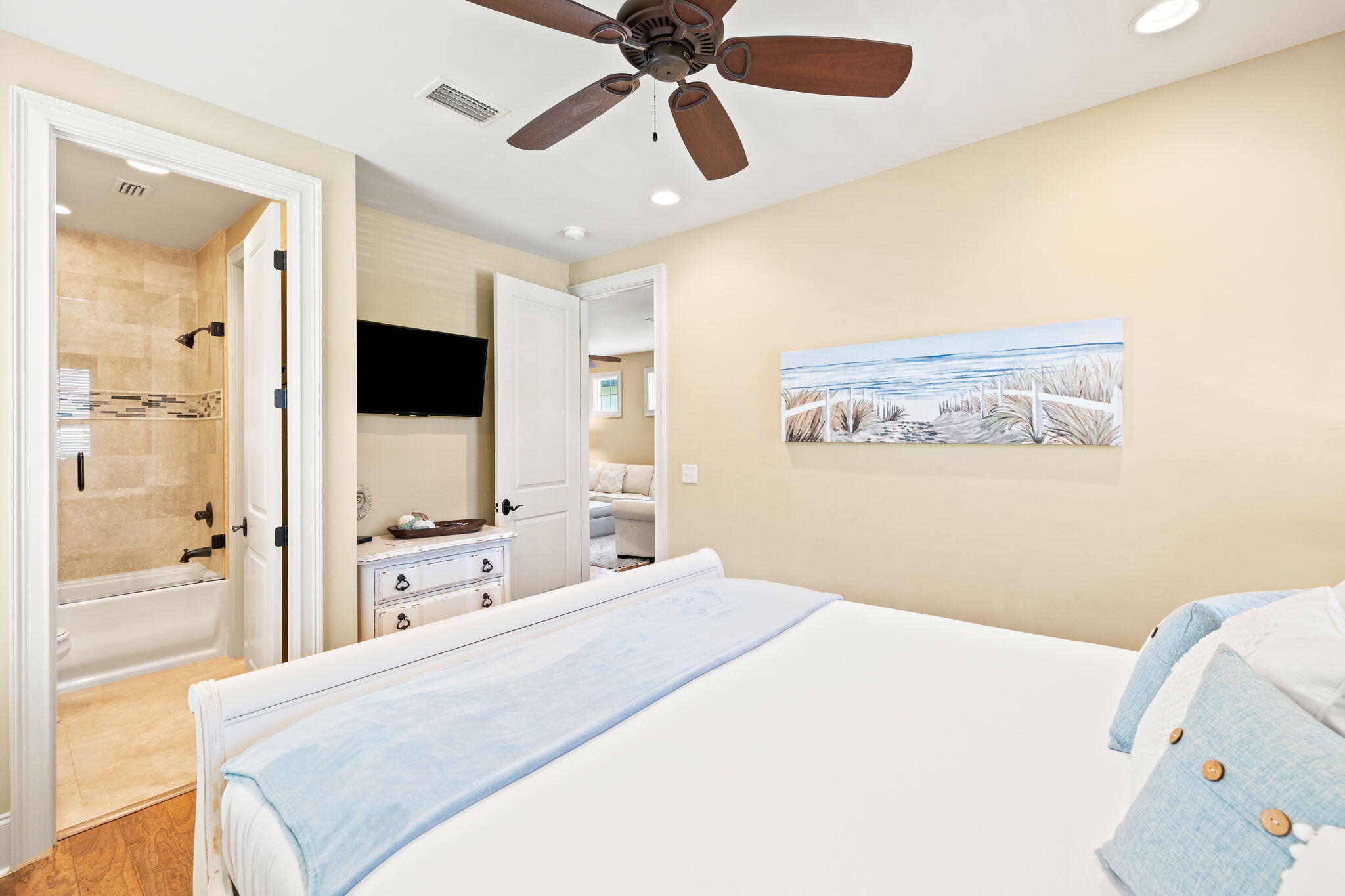 VILLA LAGO - Residential