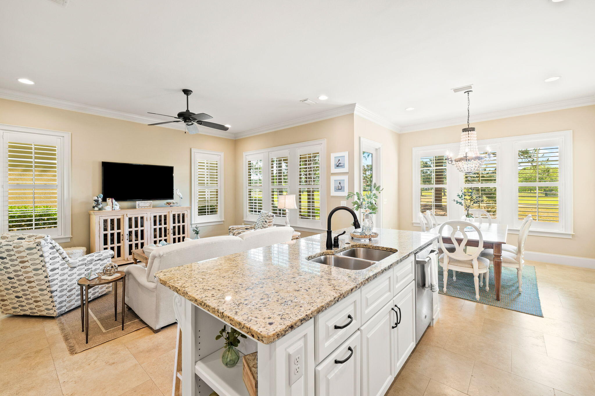 VILLA LAGO - Residential