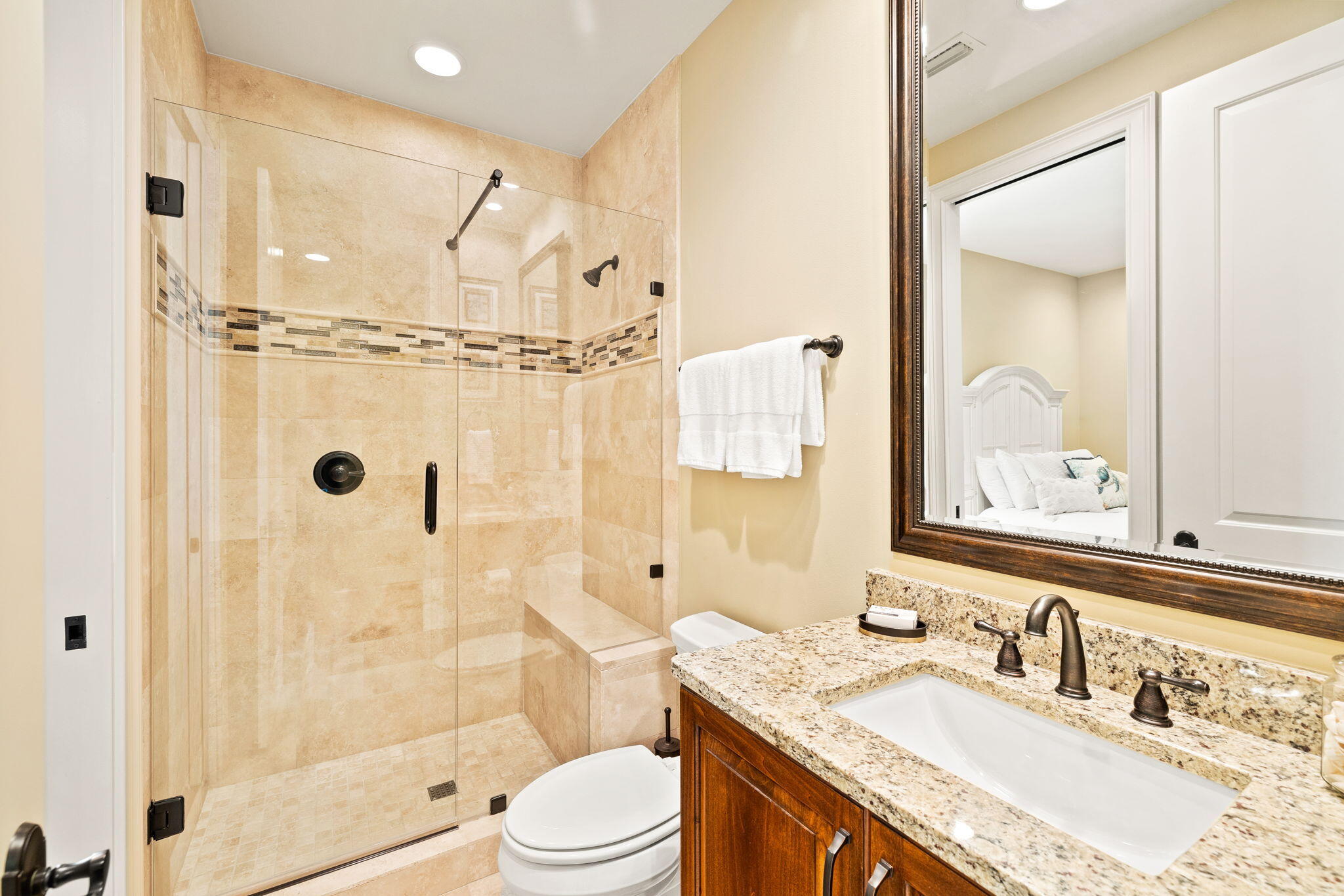 VILLA LAGO - Residential