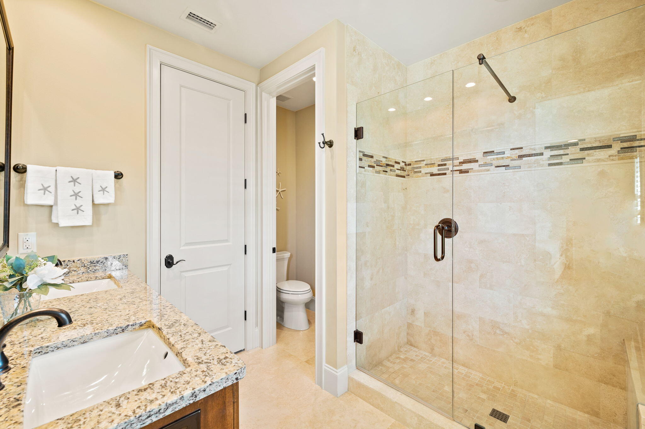 VILLA LAGO - Residential