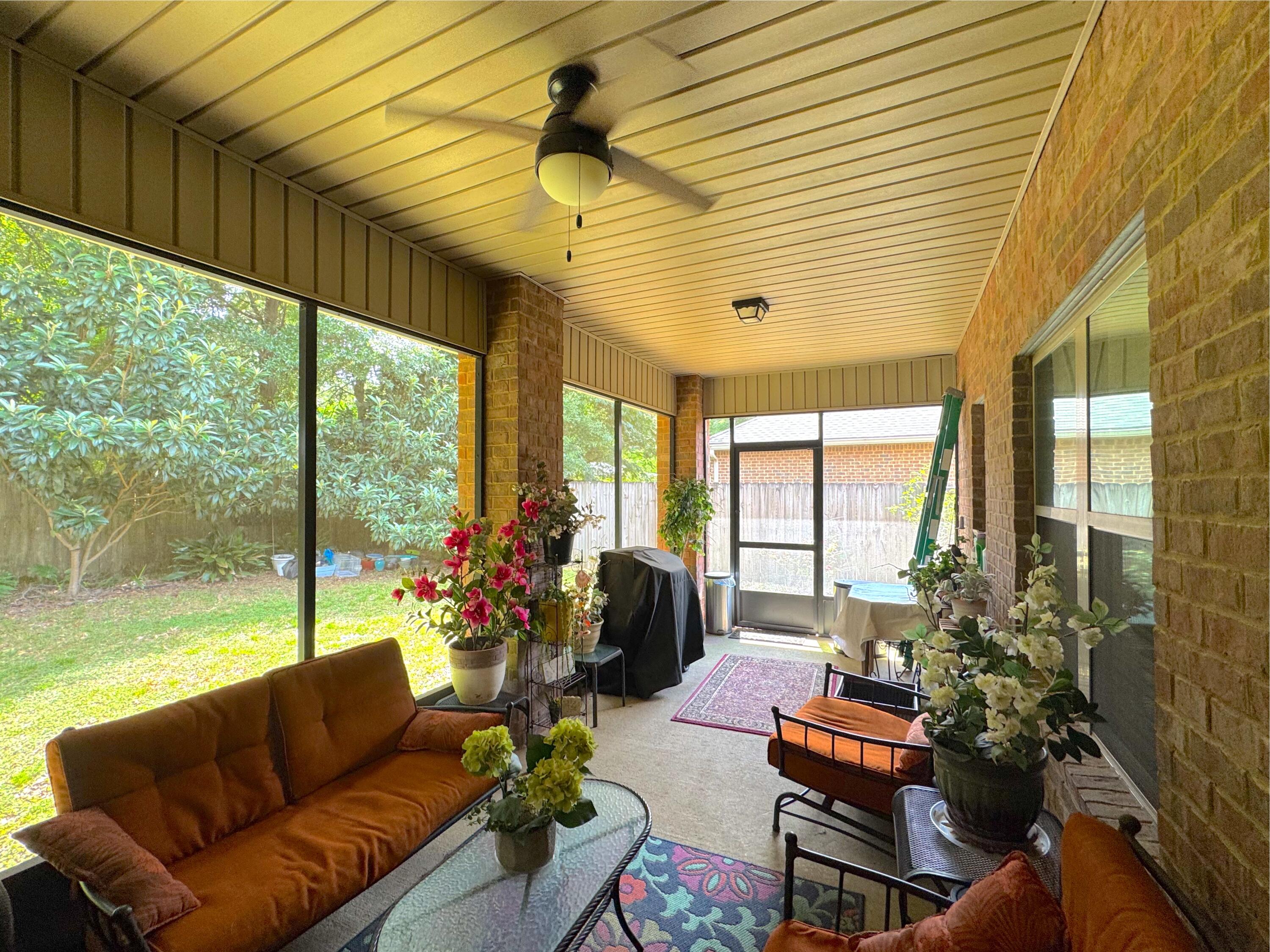 LIBERTY OAKS - Residential