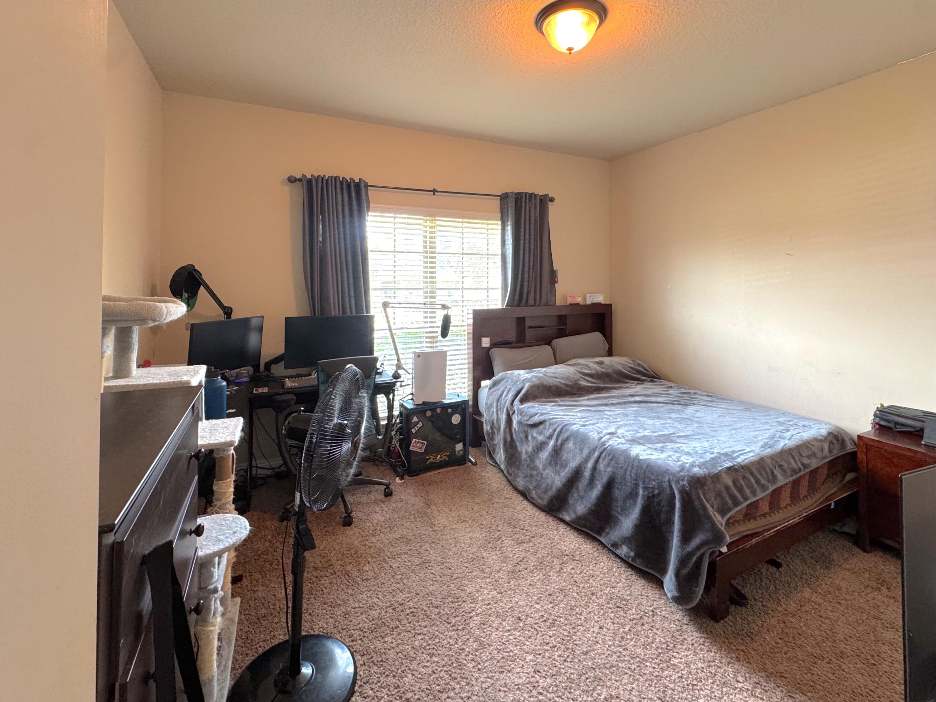 LIBERTY OAKS - Residential