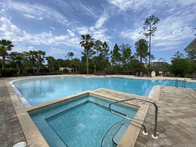 NATUREWALK AT SEAGROVE - Residential