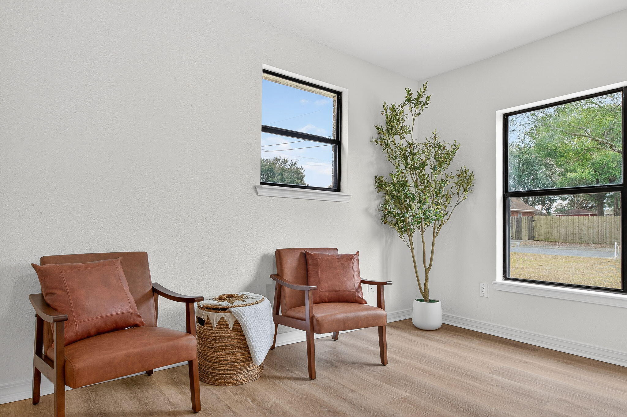 BELLVIEW PINES - Residential